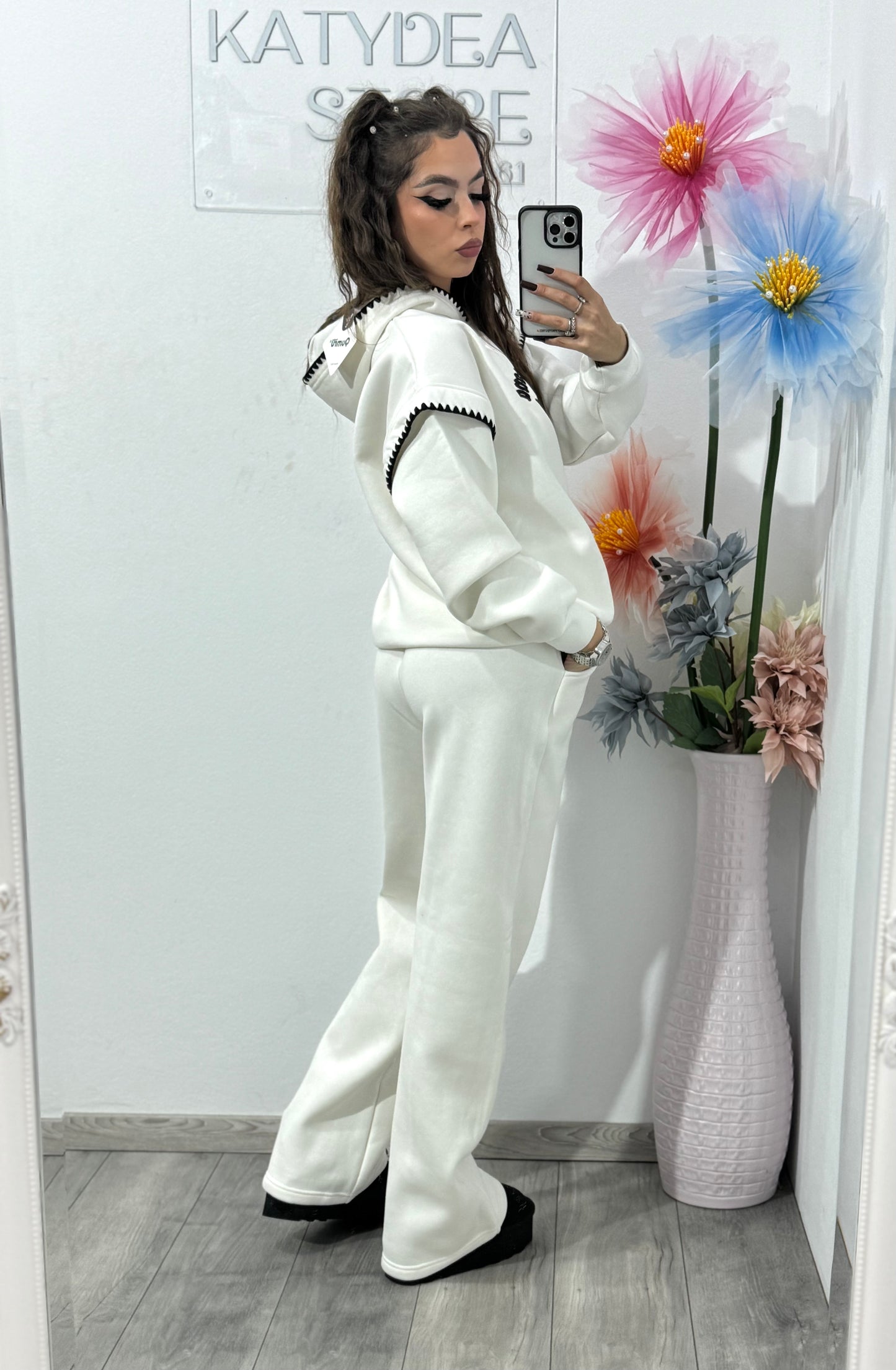 Trening Casual „January Second Batteries” – Set Hanorac + Pantaloni ALB