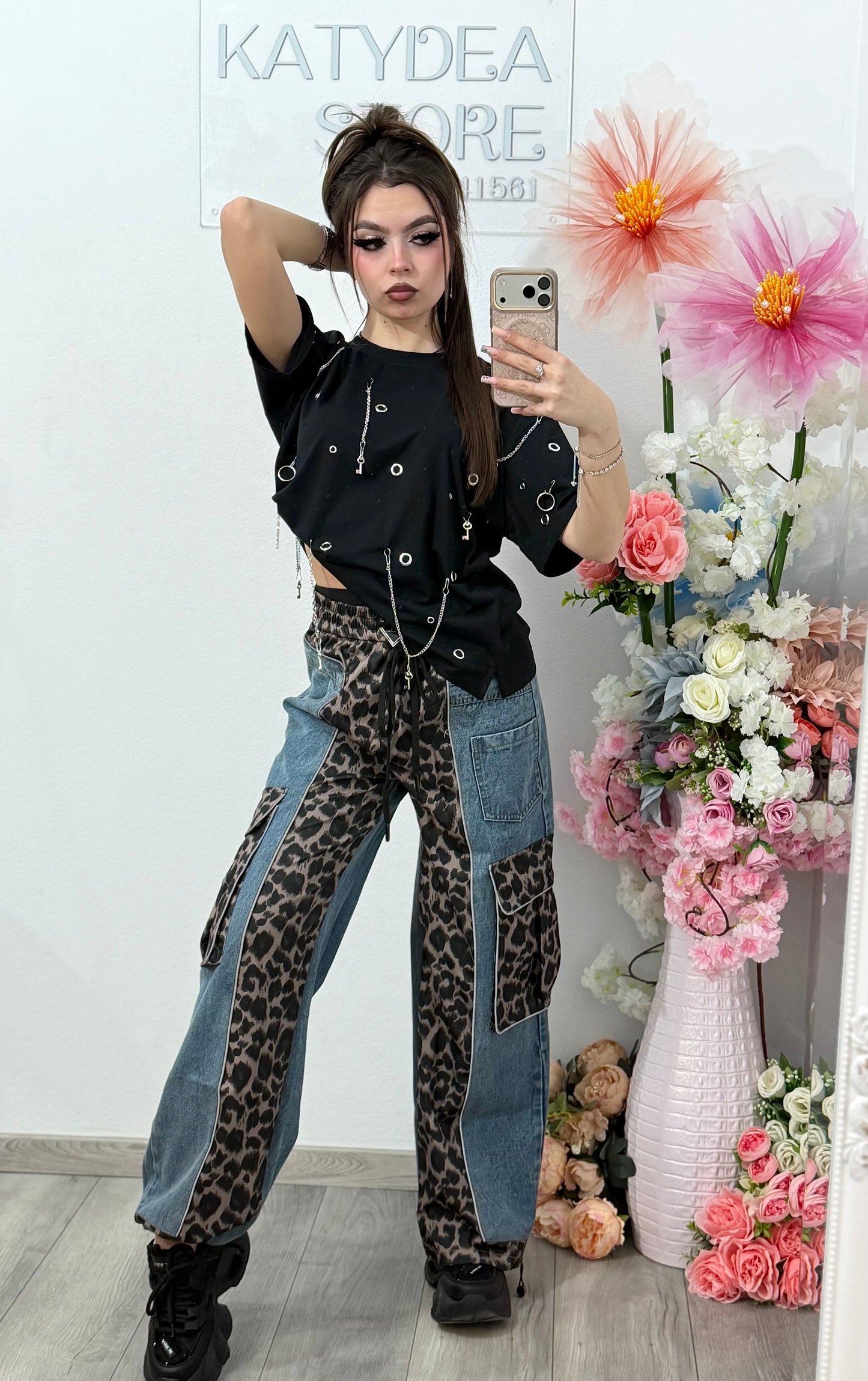 Pantaloni din denim cu imprimeu leopard OANA