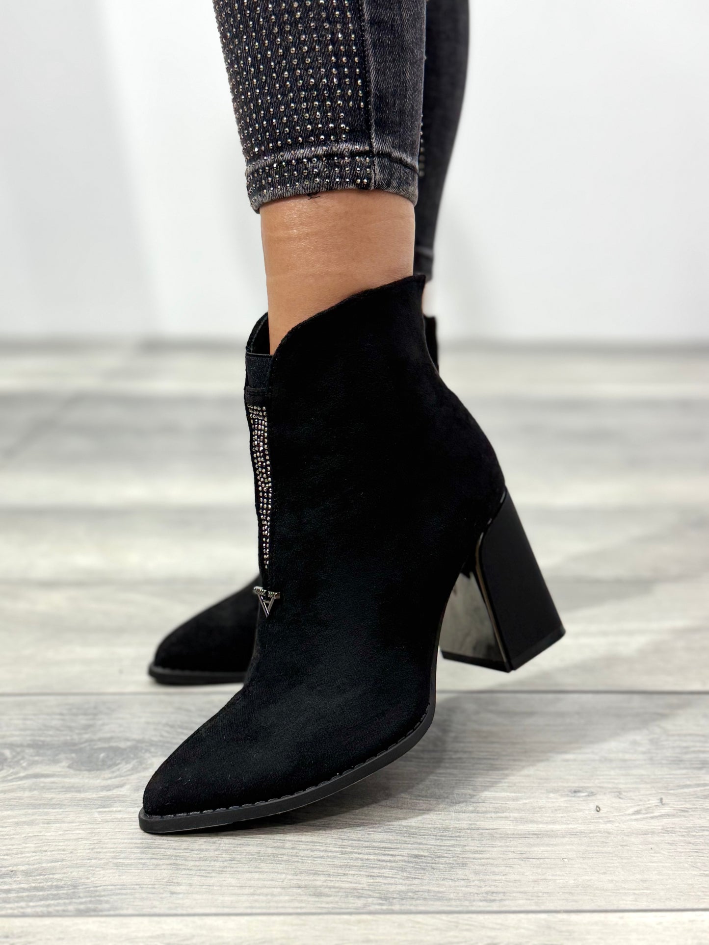 Botine negre Marisse
