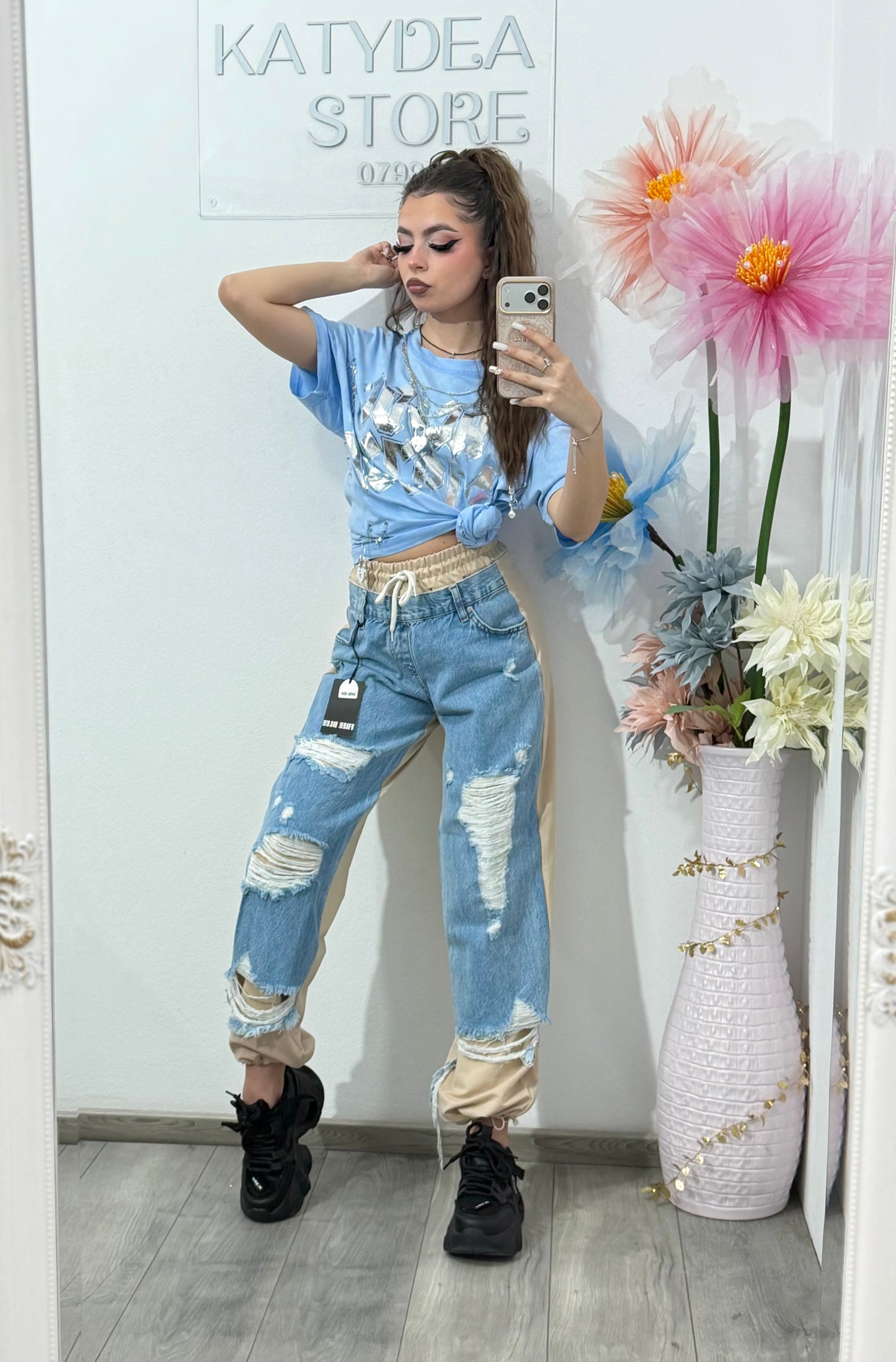 Pantaloni jeans cu design patchwork & efect ripped ALICE