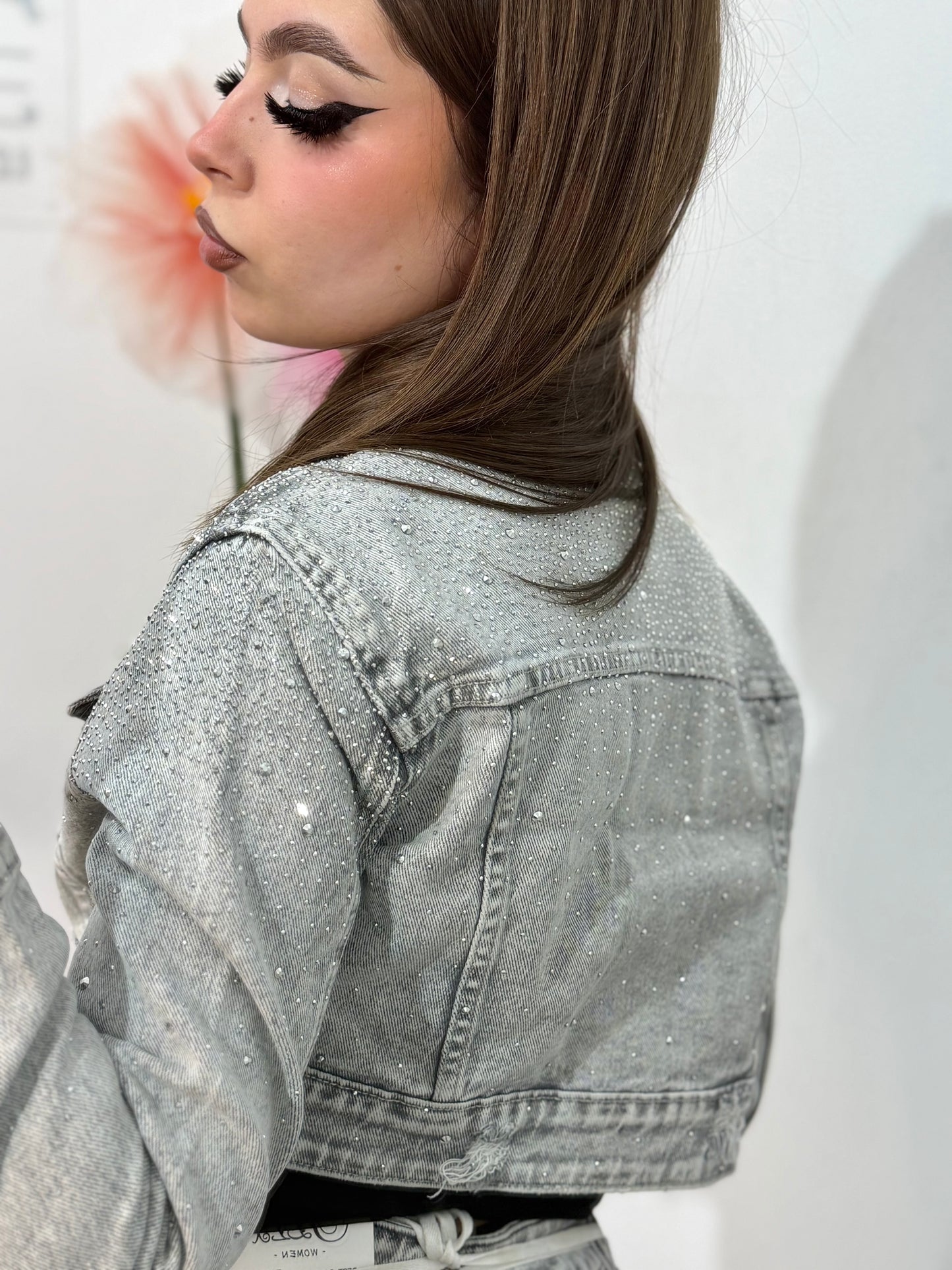 Geacă din denim cropped gri prespălat cu cristale ANNAIS