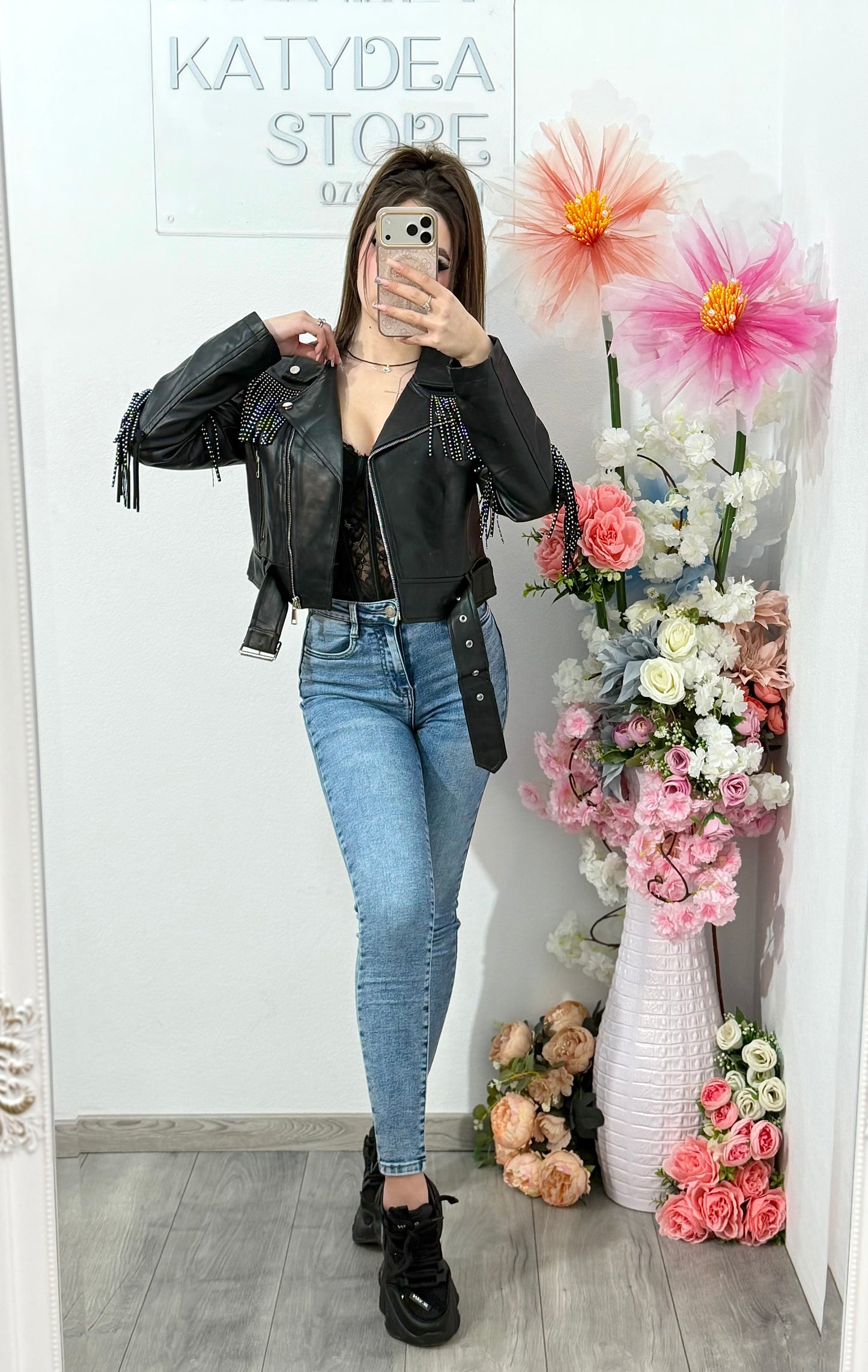 Geacă din imitație de piele cu franjuri neagră MARA