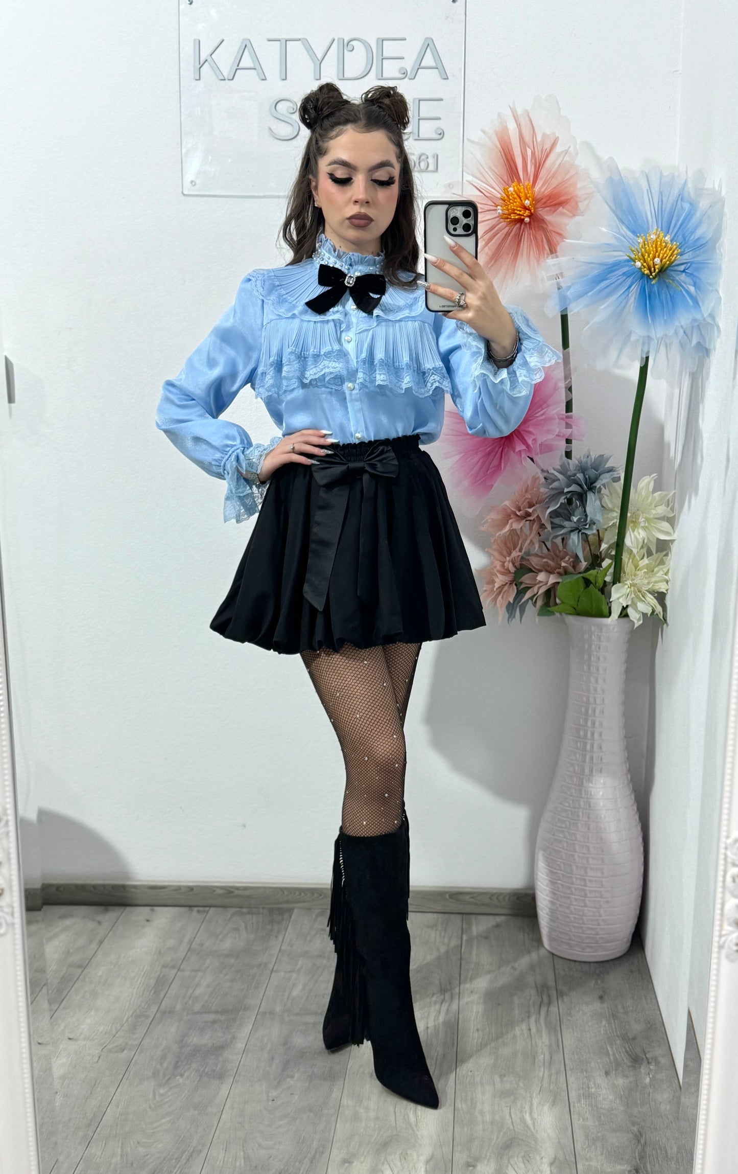 Cămașă deosebită cu fundiță și perle RAMONA