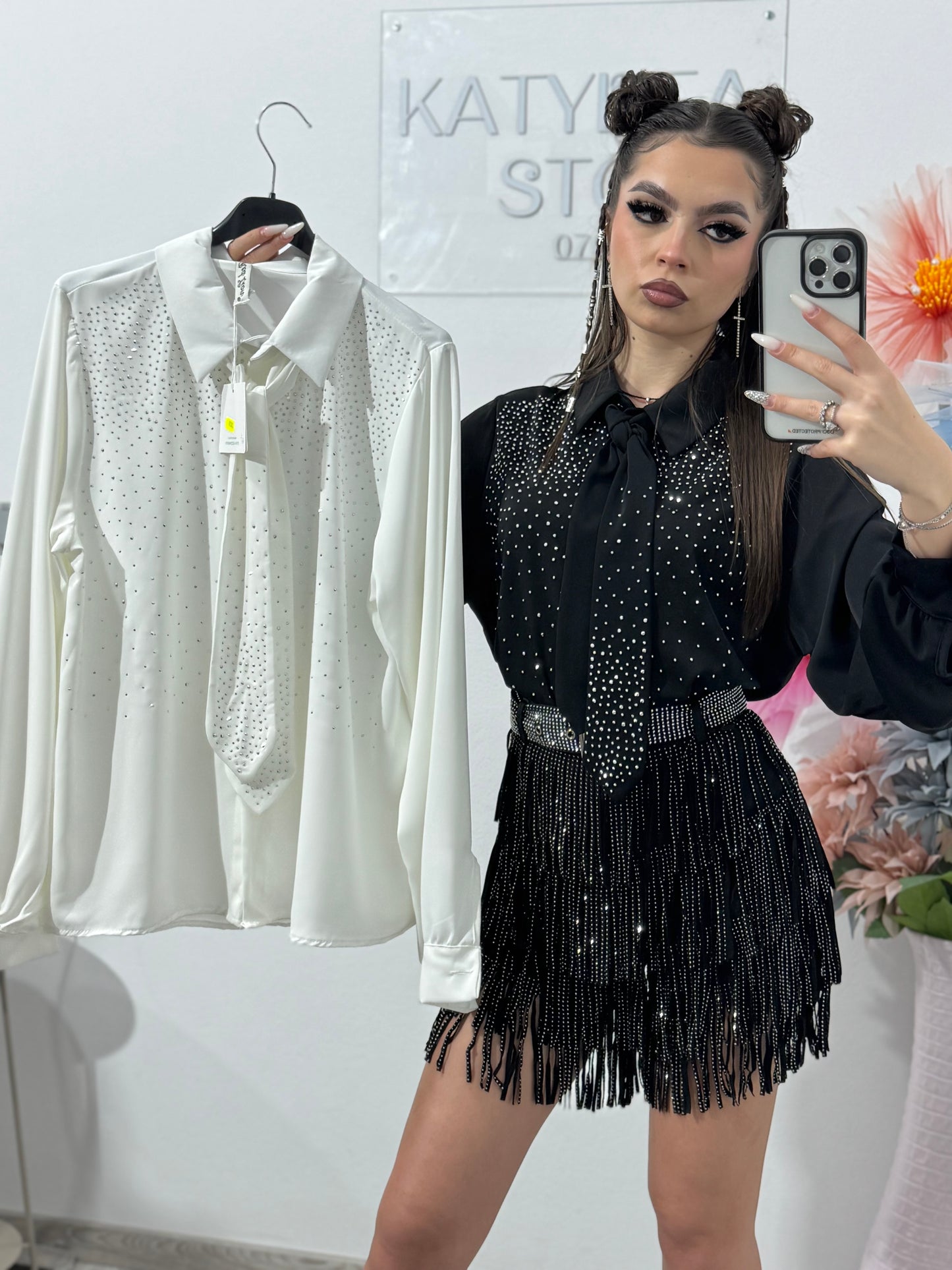 Camasa cu cristale ștanțate și cravata LORELAI