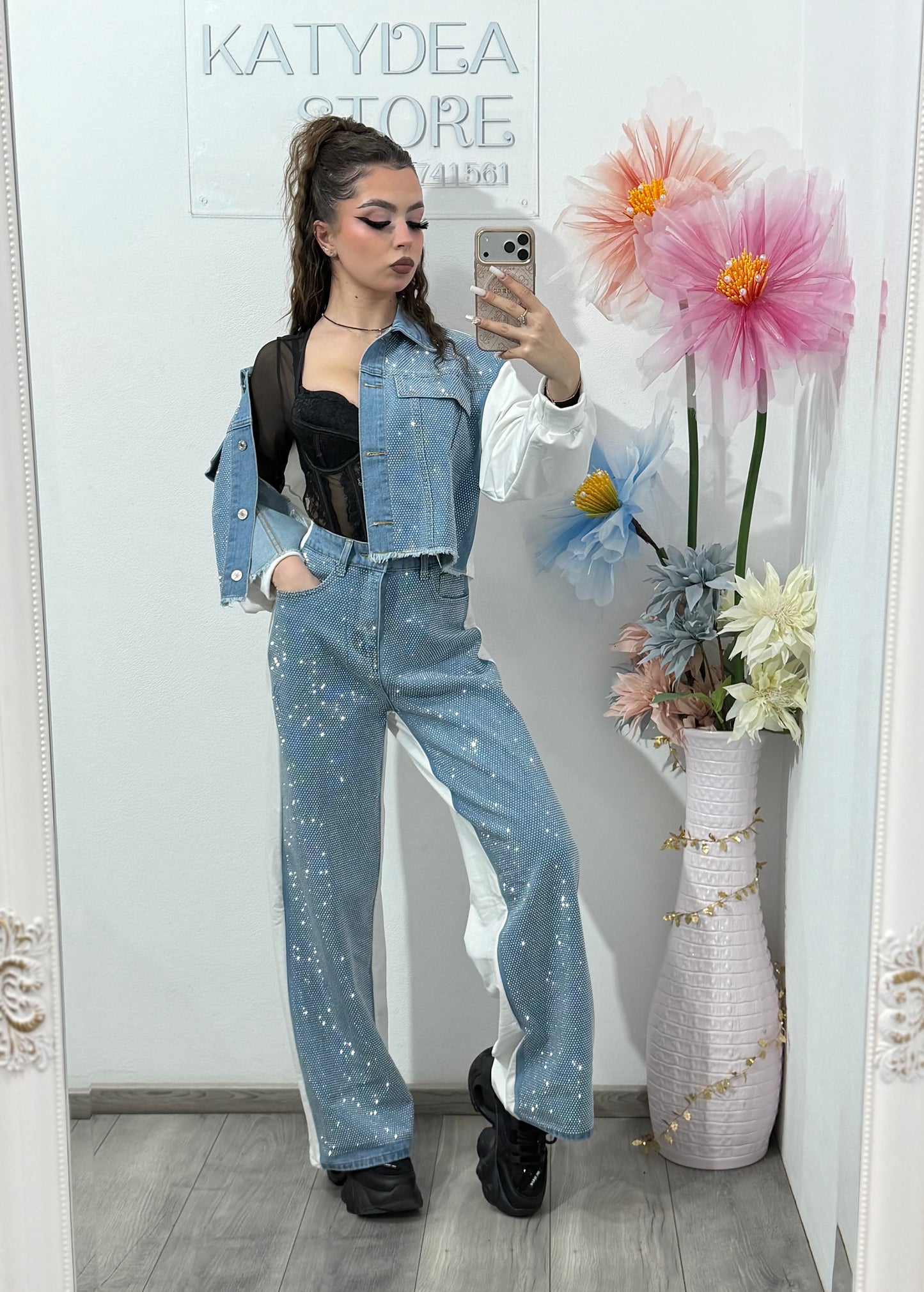 Compleu din denim cu strasuri – geacă & pantaloni ANDREEA