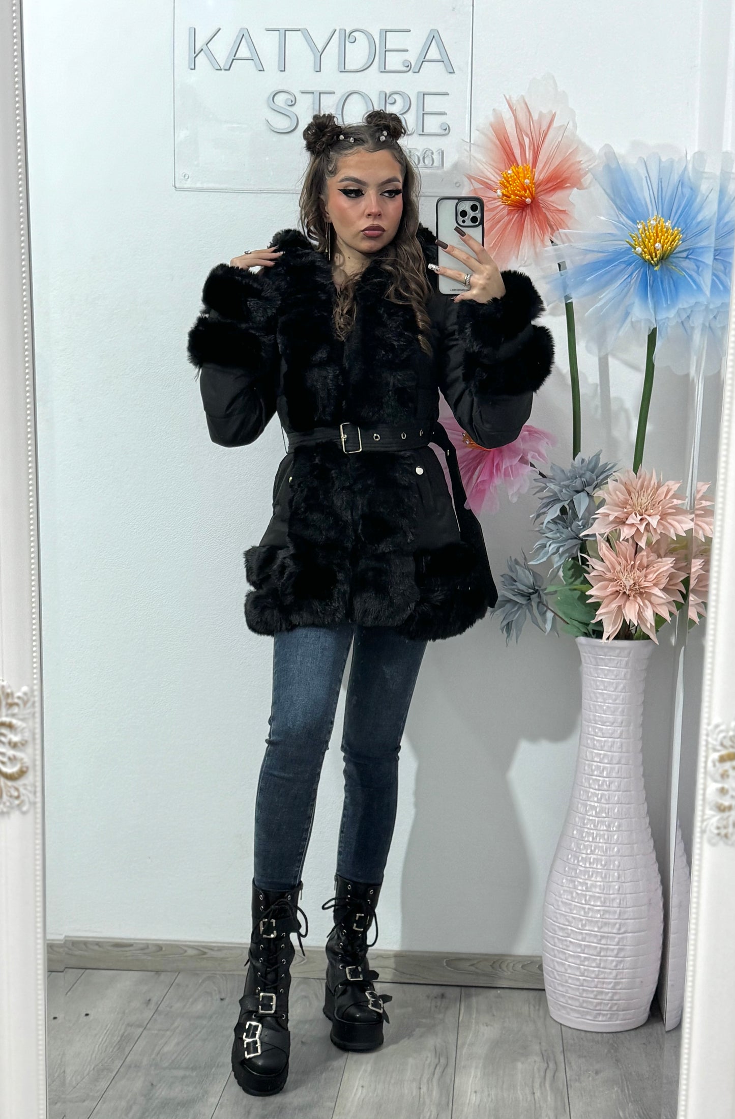 Geacă neagră cu blăniță DEEA