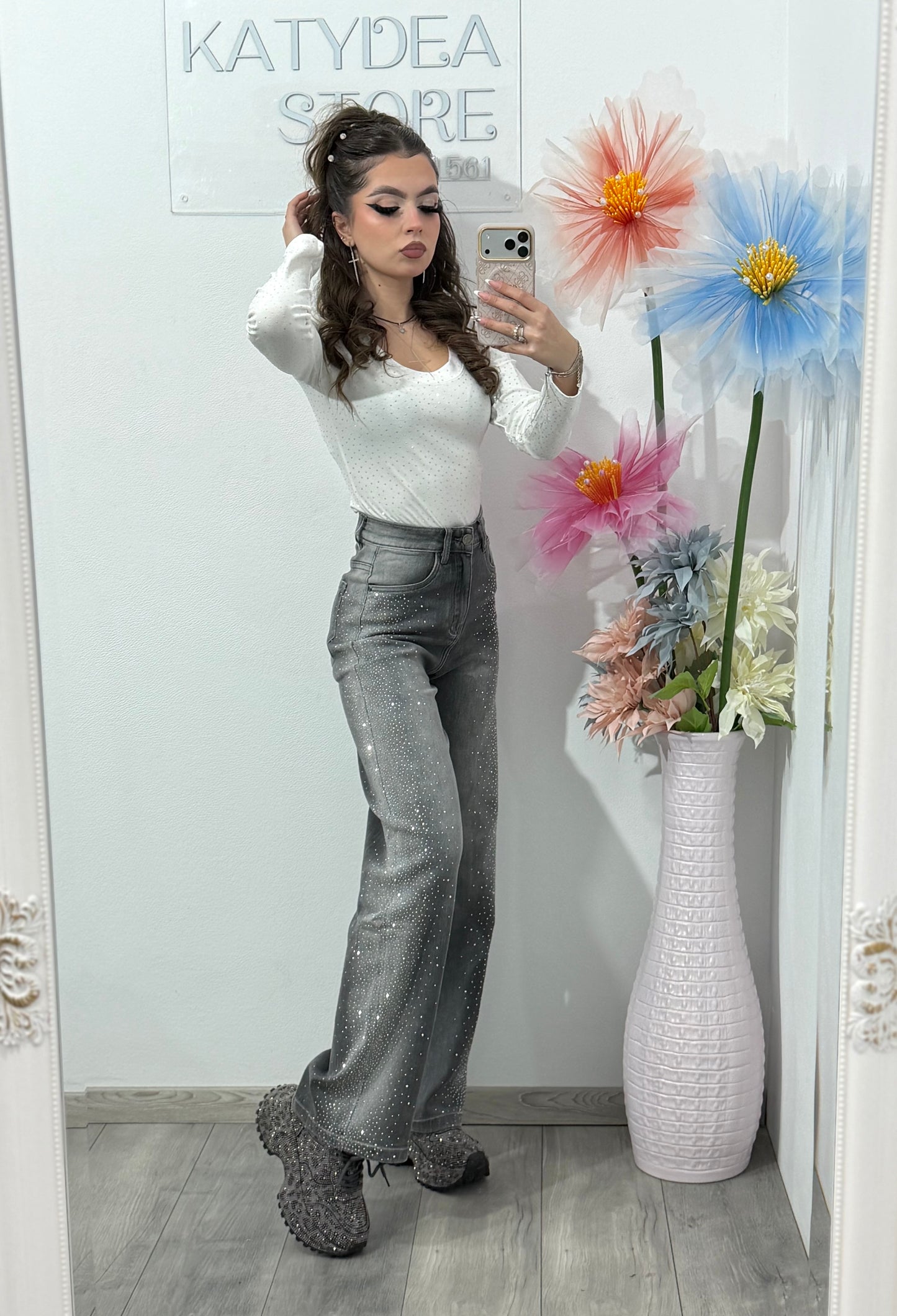 Blugi WideLeg gri cu cristale ștanțate MARA