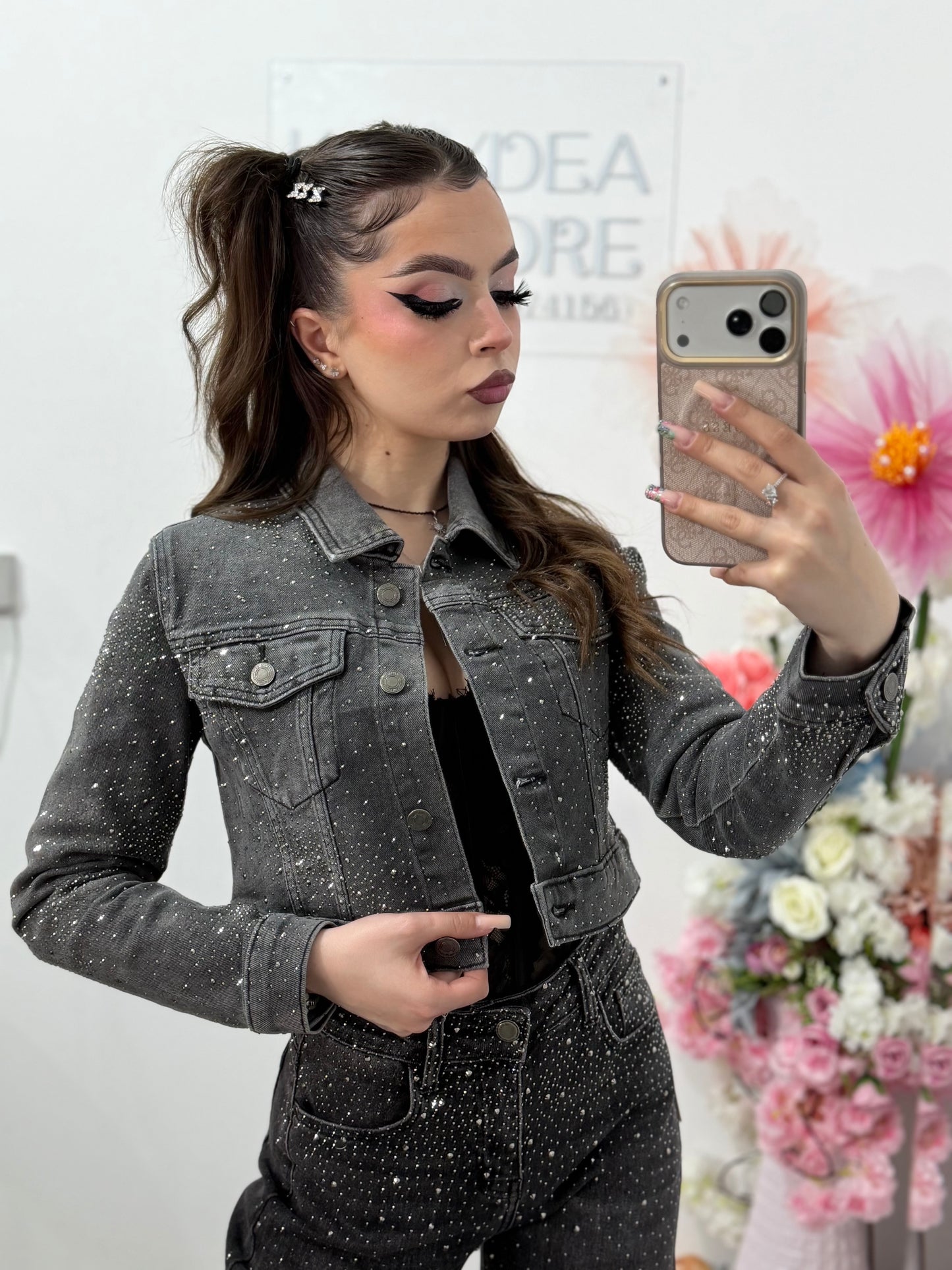 Geacă din denim gri prespălat cu cristale ELIZA