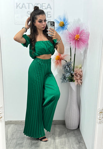 Compleu cu pantaloni plisați satinat verde Larissa