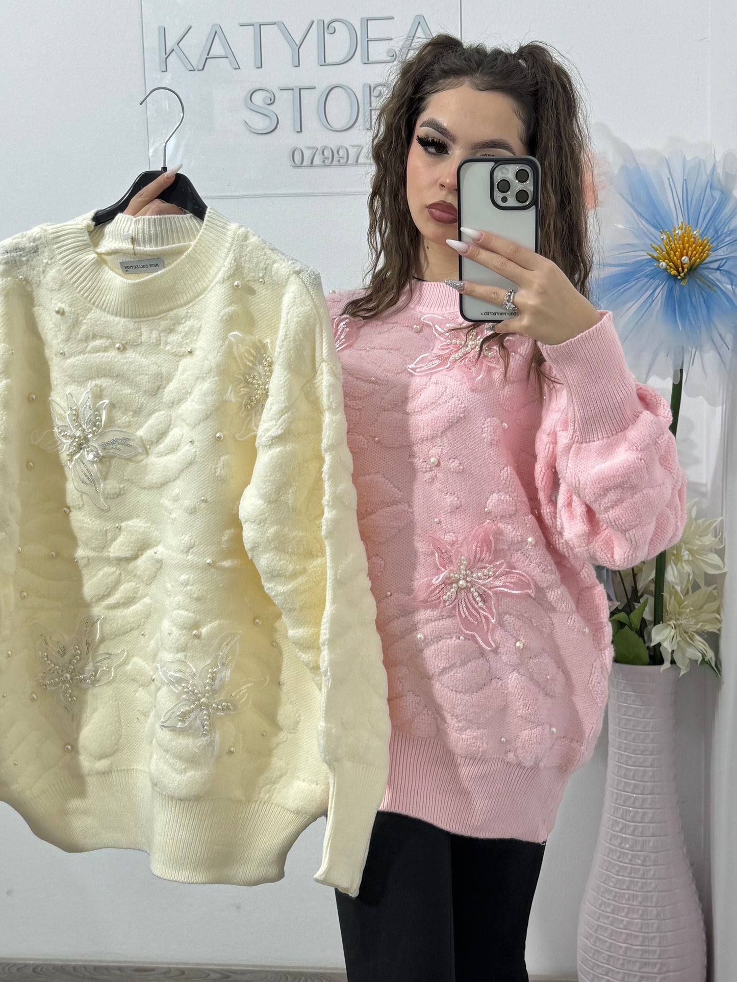 Pulover cu perle și flori 3D ELLA