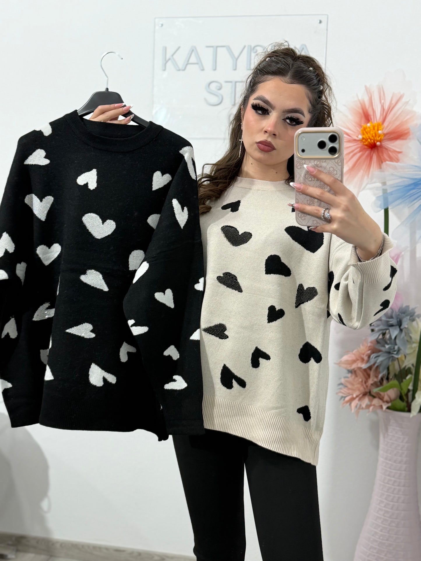 Pulover cu inimioare și cristale HEART