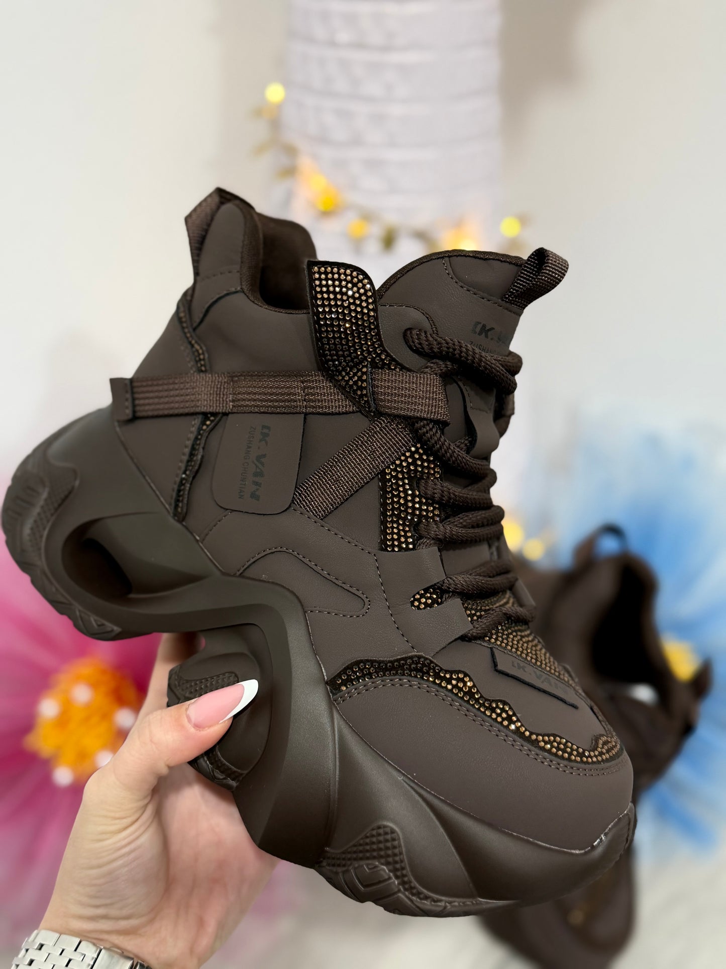 Adidași L.K VAN Brown