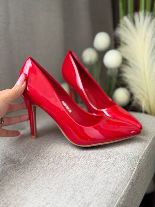 Pantofi stiletto roșii lăcuiți LUL