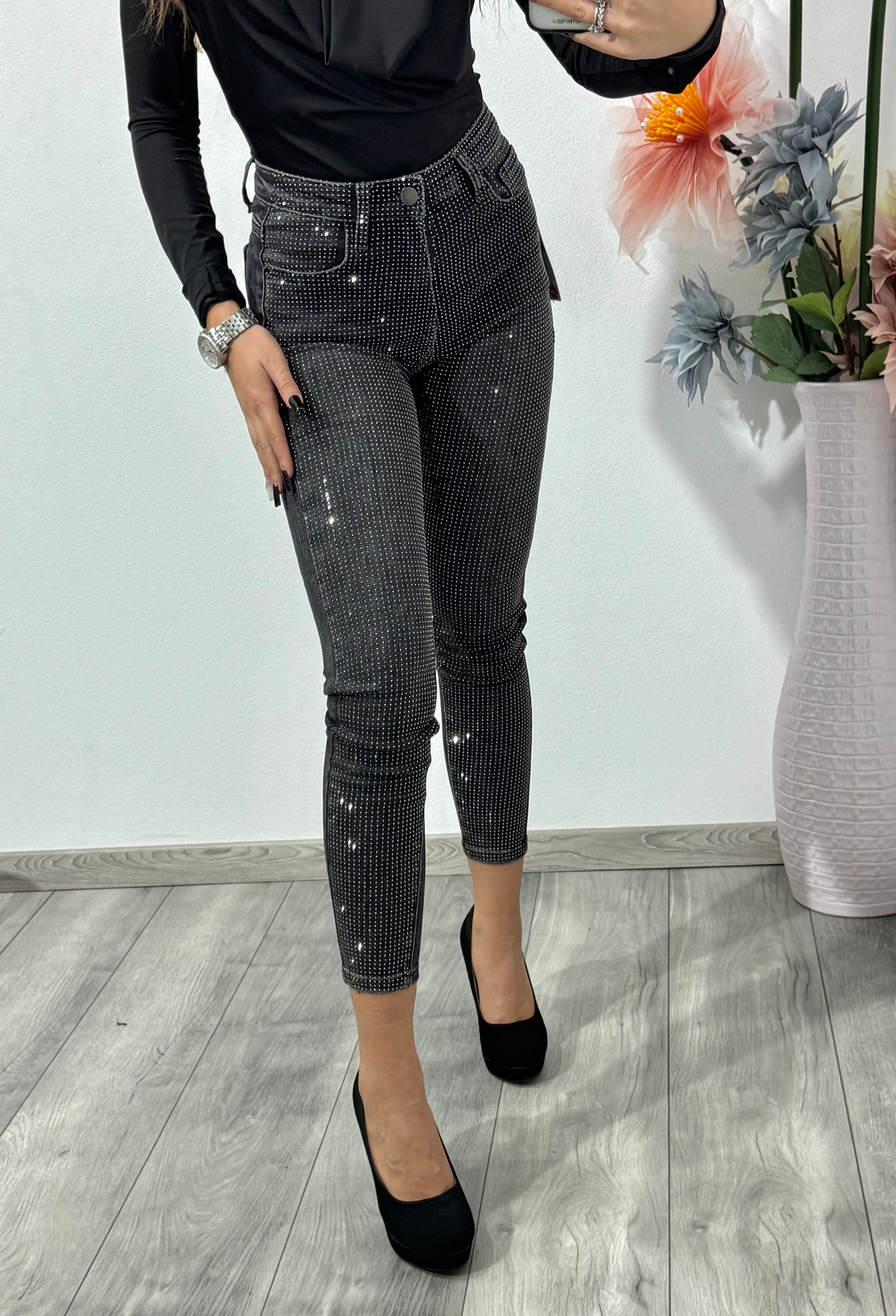 Blugi skinny gri cu cristale Wella