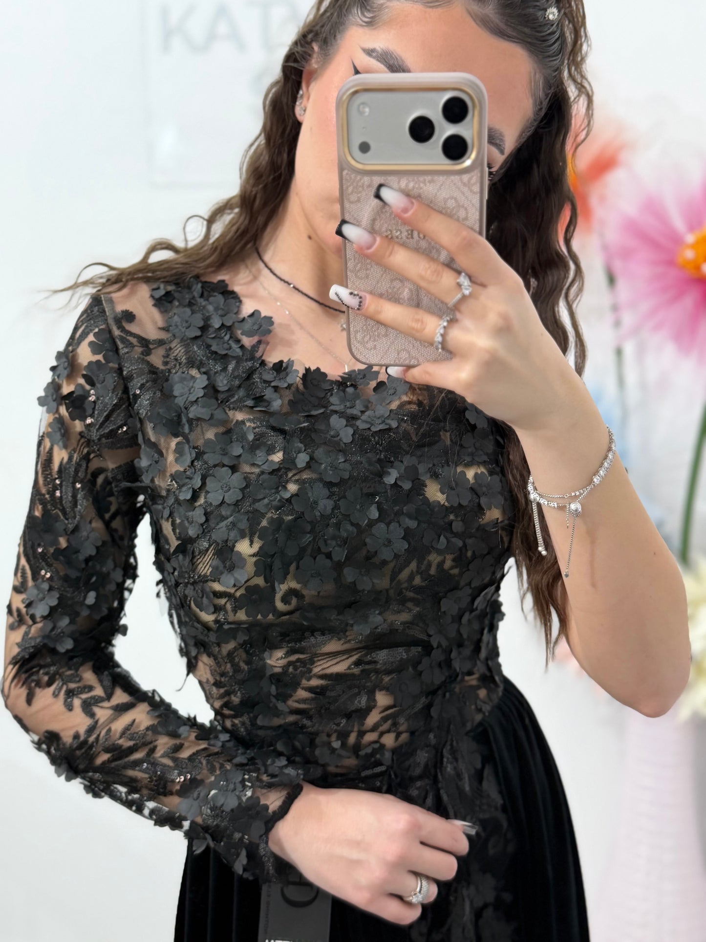 Rochie neagră spectaculoasă cu catifea și dantelă DELUX