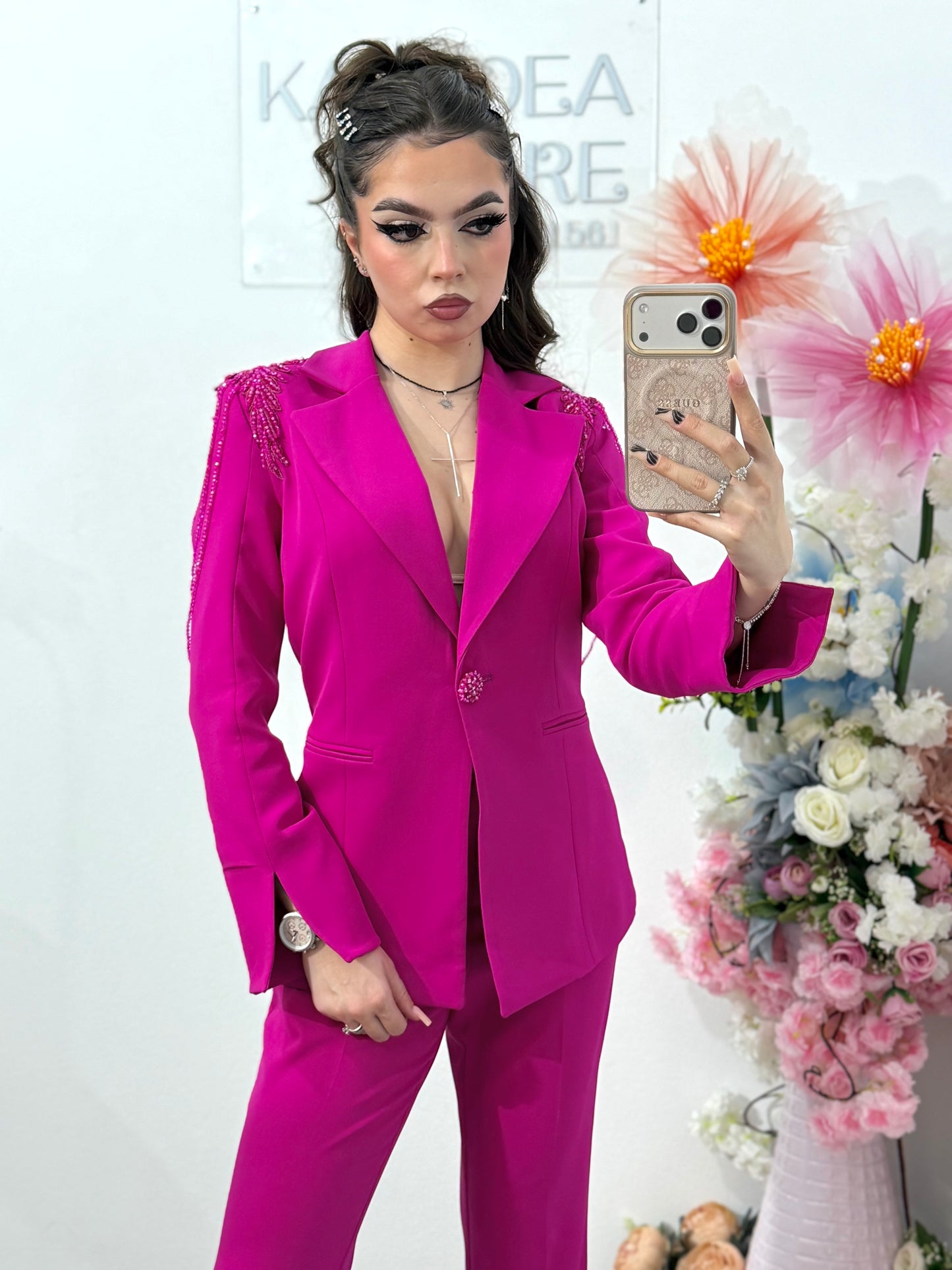 Compleu elegant cu detalii luxuriante fucsia  MAYA