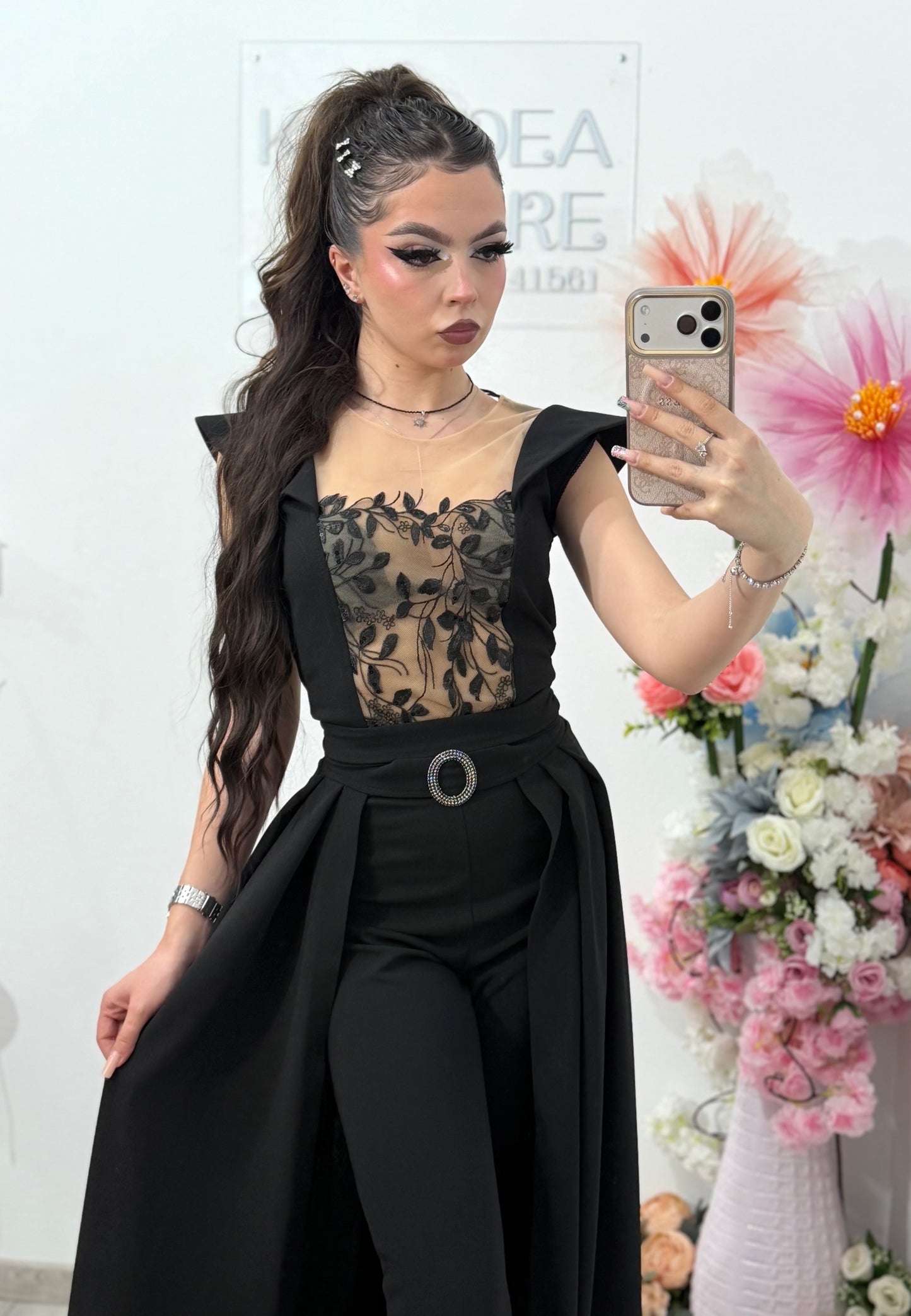 Salopeta neagra eleganta cu trena detasabilă Belle