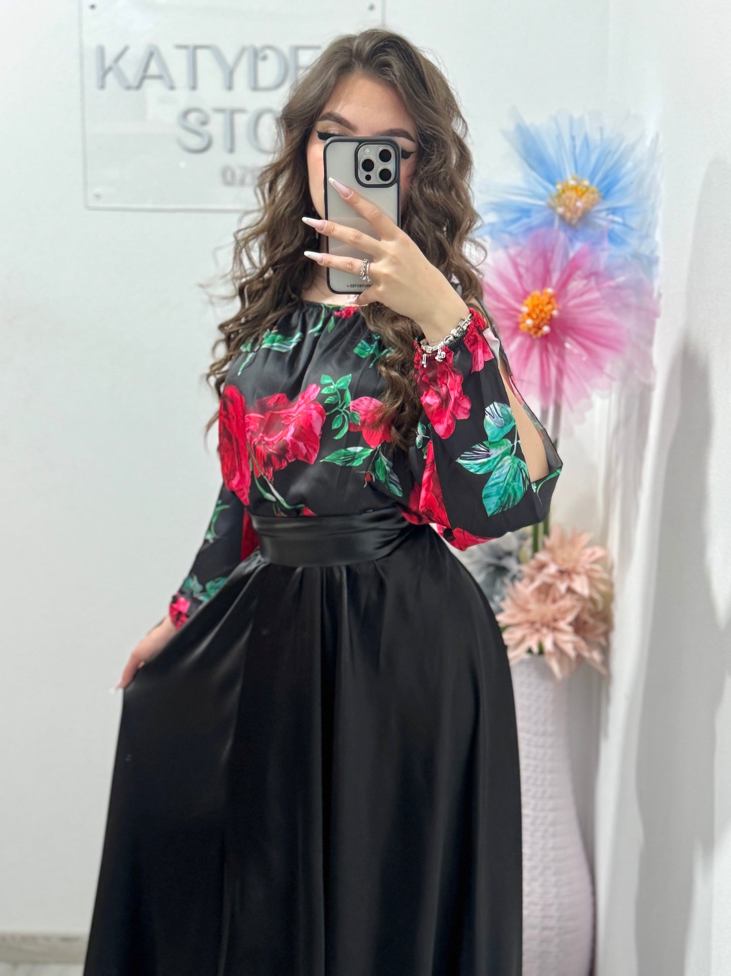 Rochie elegantă din satin Rosses
