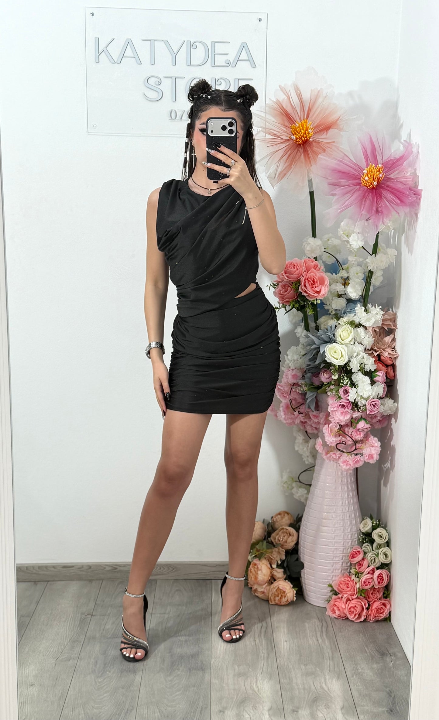 Rochie elegantă cu cristale ștanțate neagră SELENA
