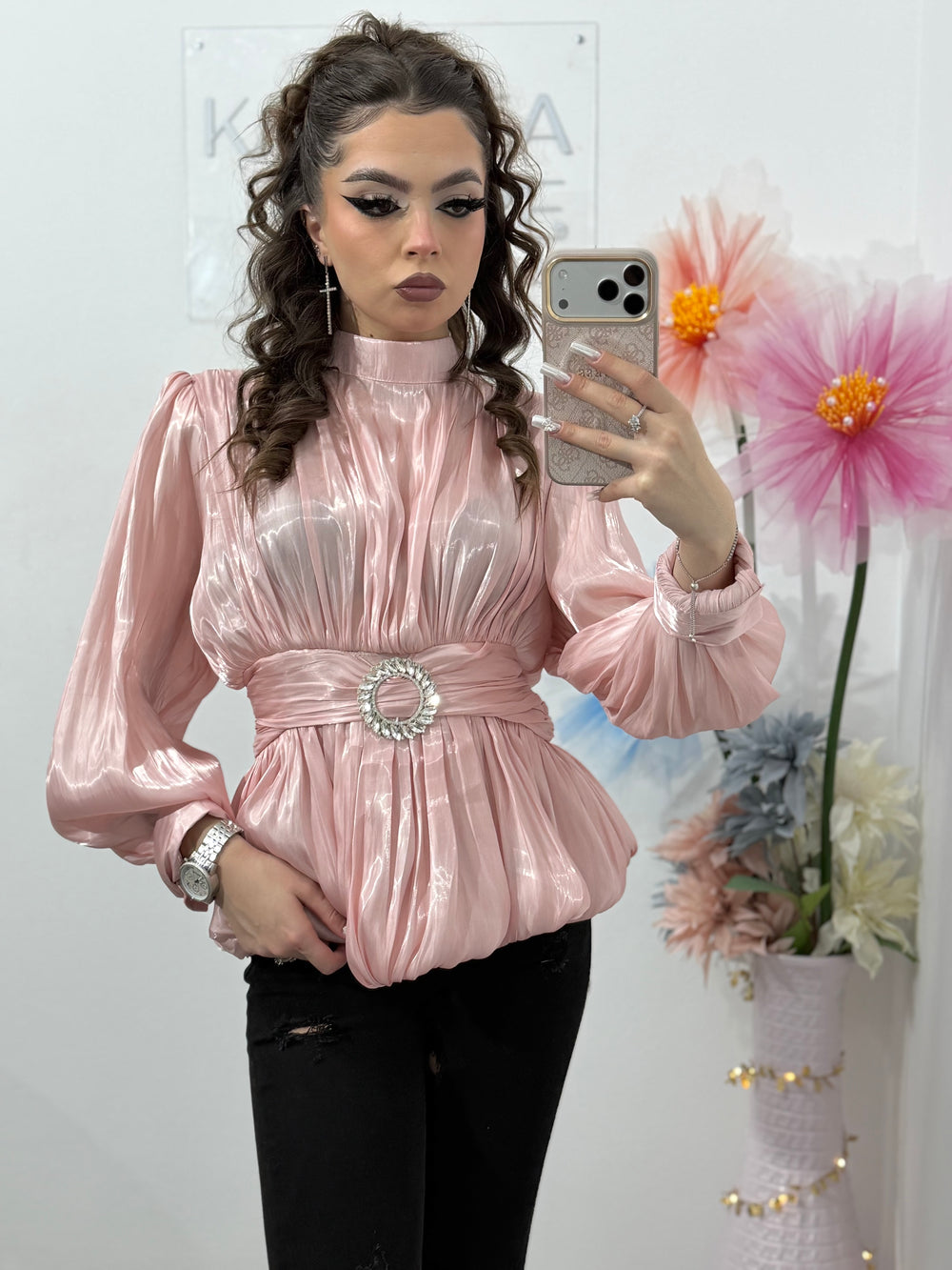 Cămașă elegantă din satin pentru femei, cu mâneci lungi și talie marcată ROZ