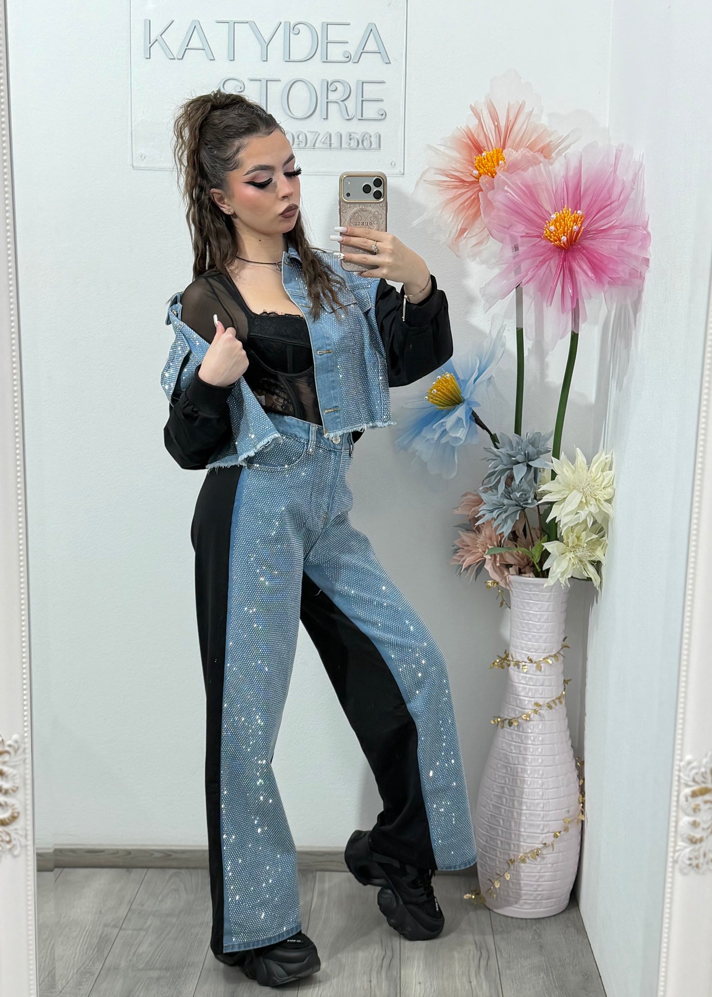 Compleu din denim cu strasuri – geacă & pantaloni ANDREEA