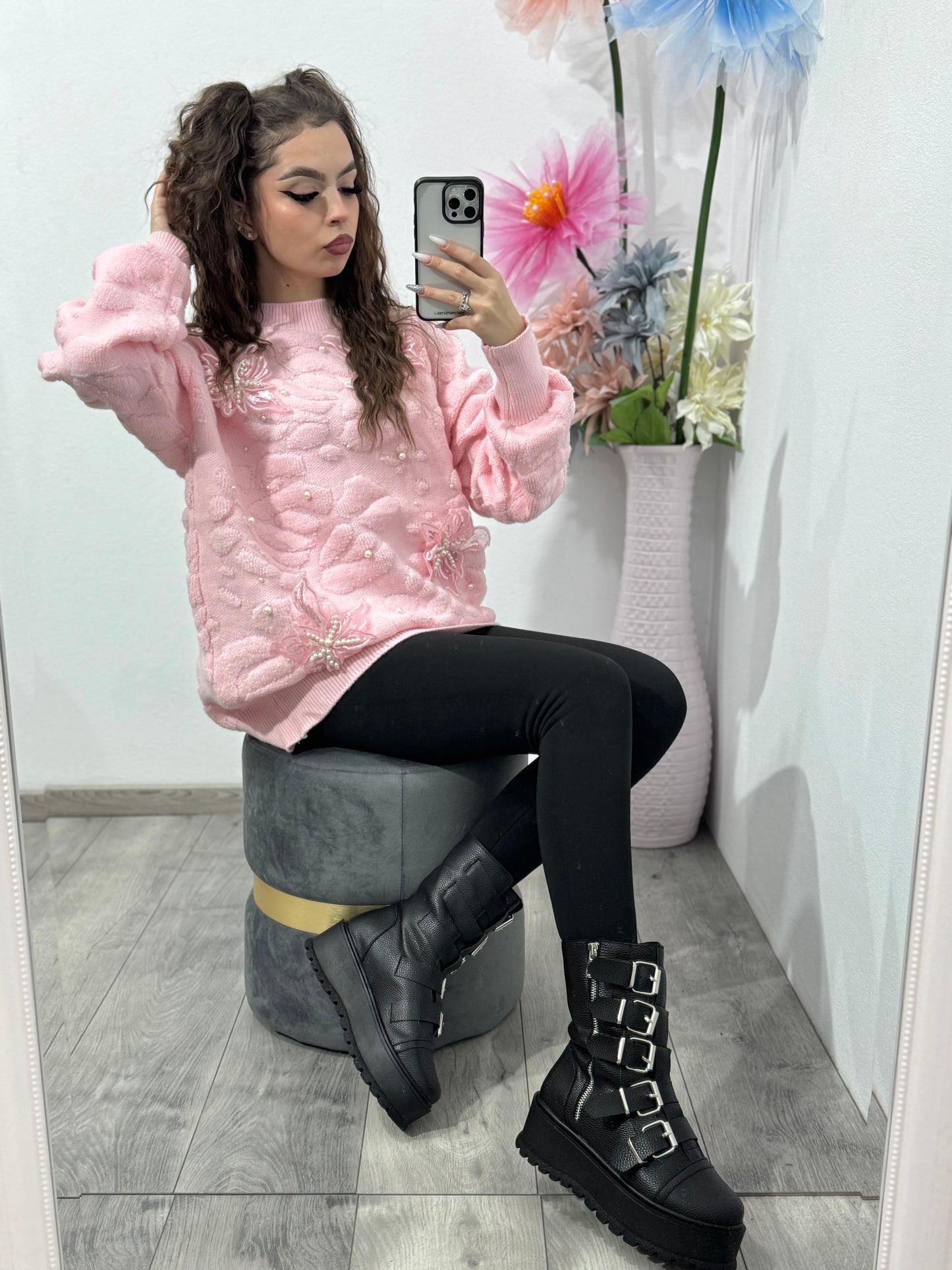 Pulover cu perle și flori 3D ELLA