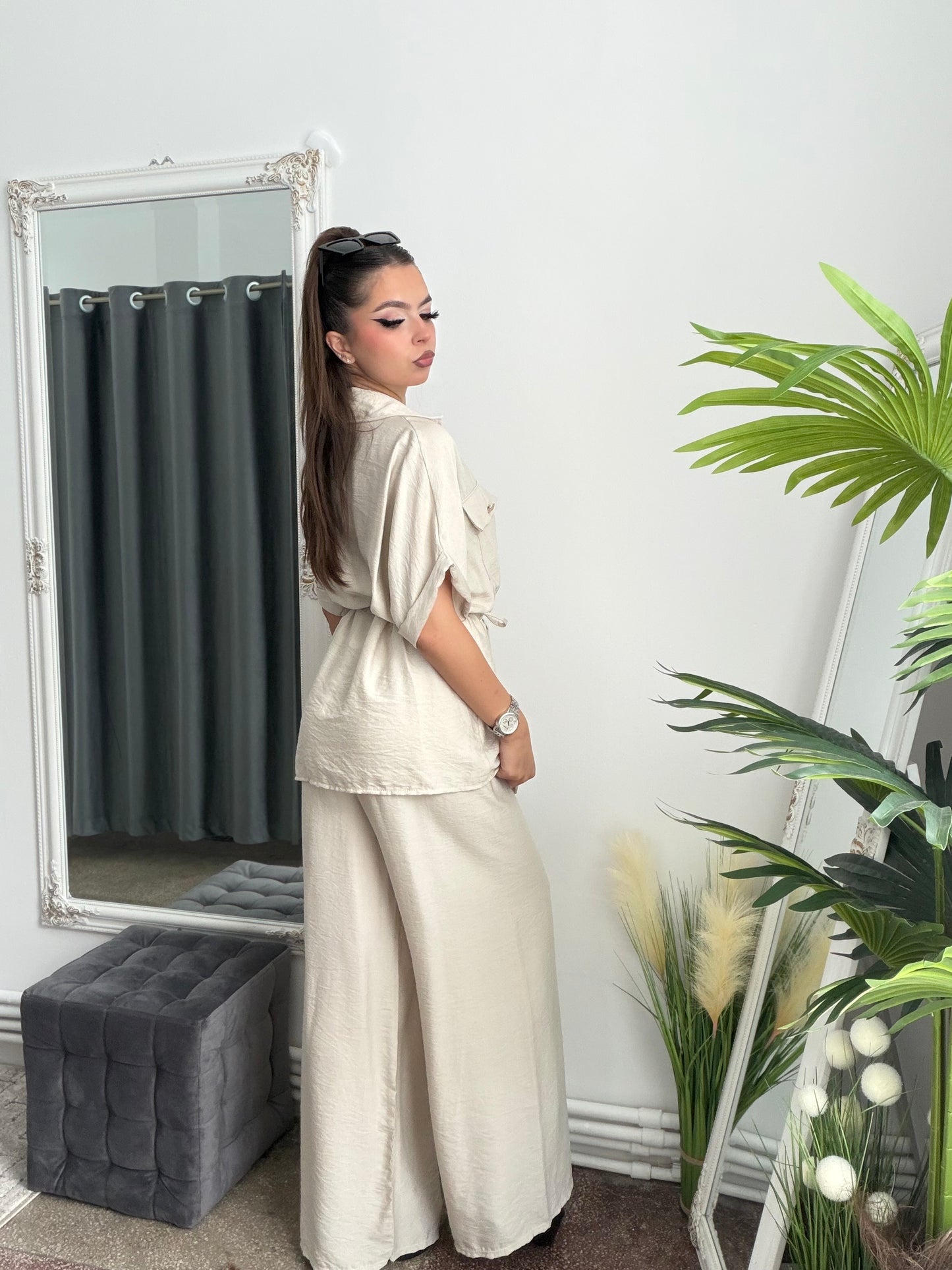 Compleu din in beige ELIZZA