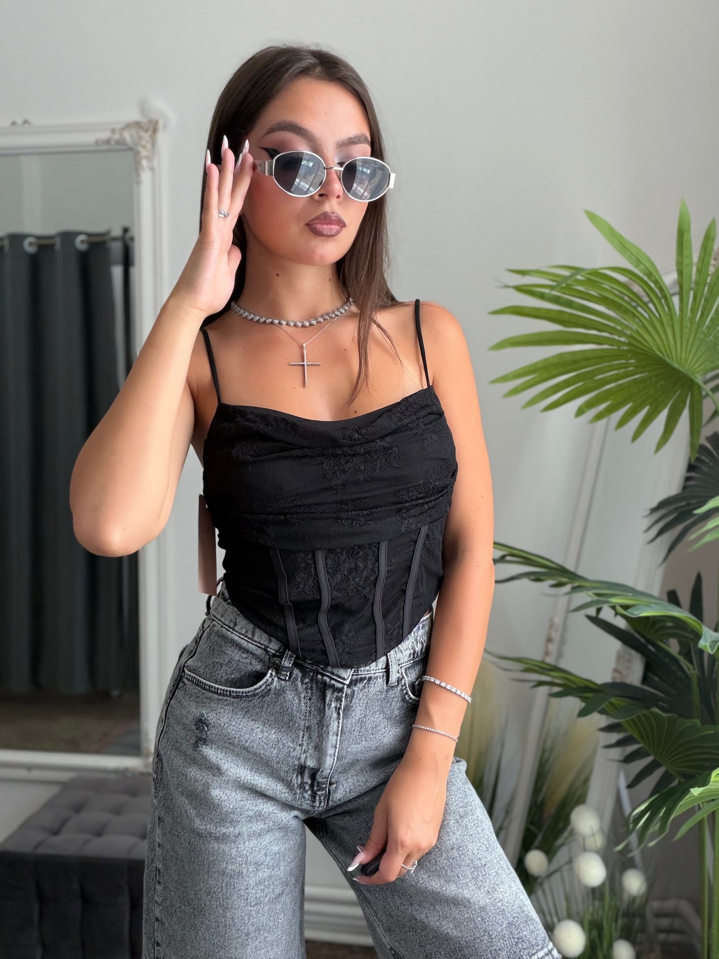 Top dantelat negru MARA