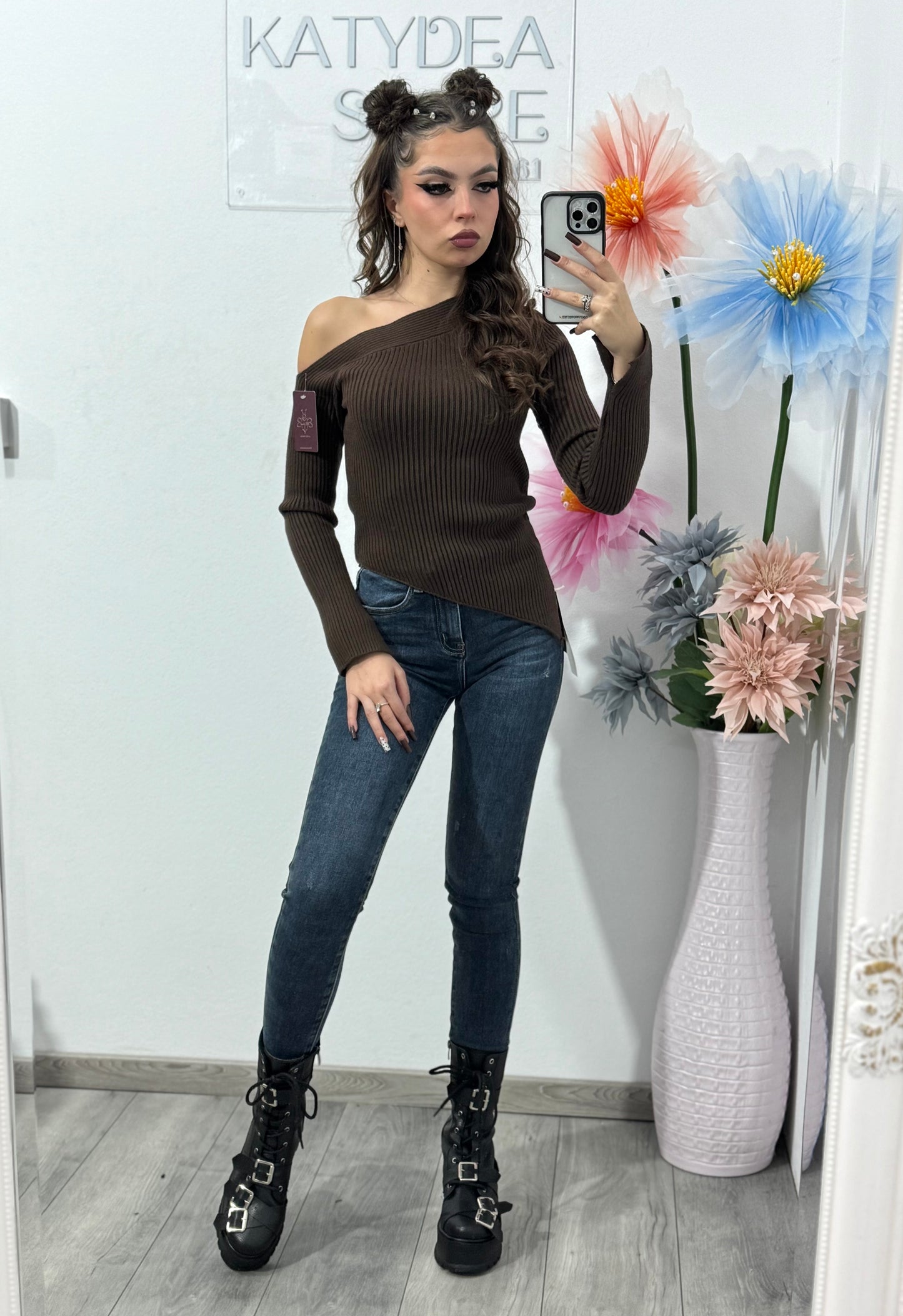 Bluză pe un umăr din tricot ANNA