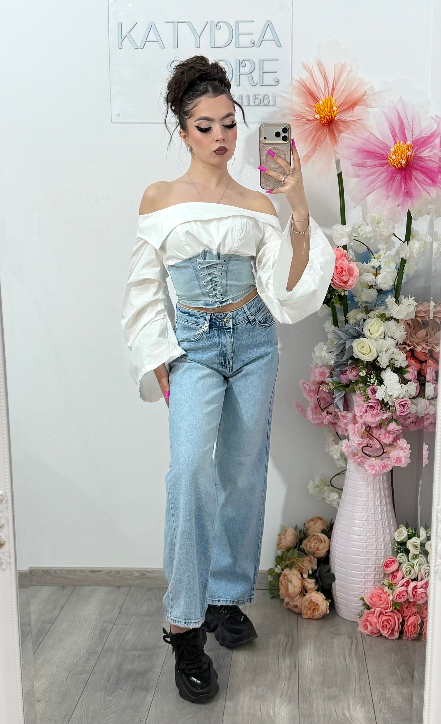 Jeans WideLeg cu buzunar cu piatra roz ștanțată RAMONA