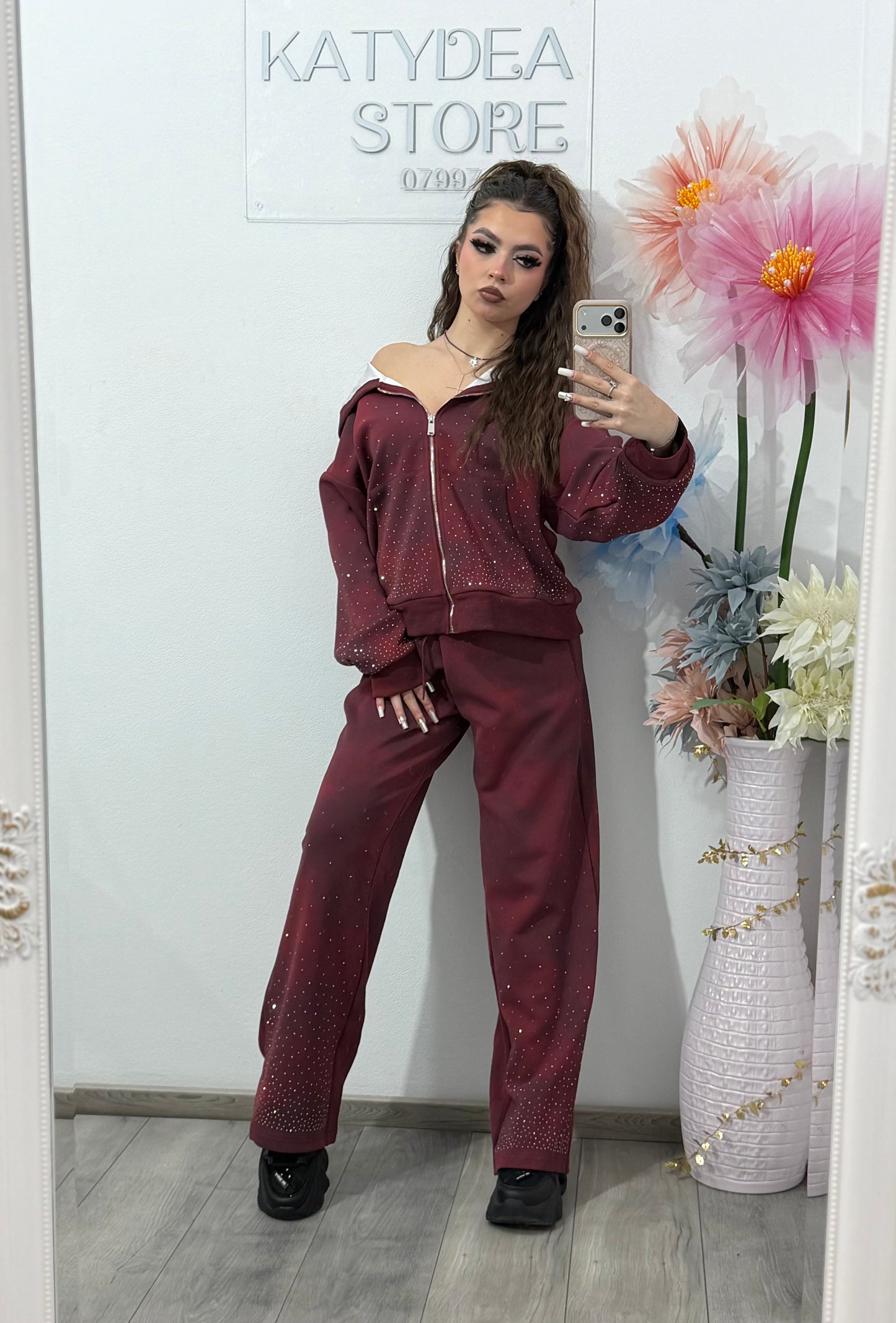 Compleu cu cristale ștanțate burgundy MARA