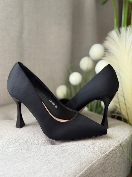 Pantofi stiletto negru mat LUL