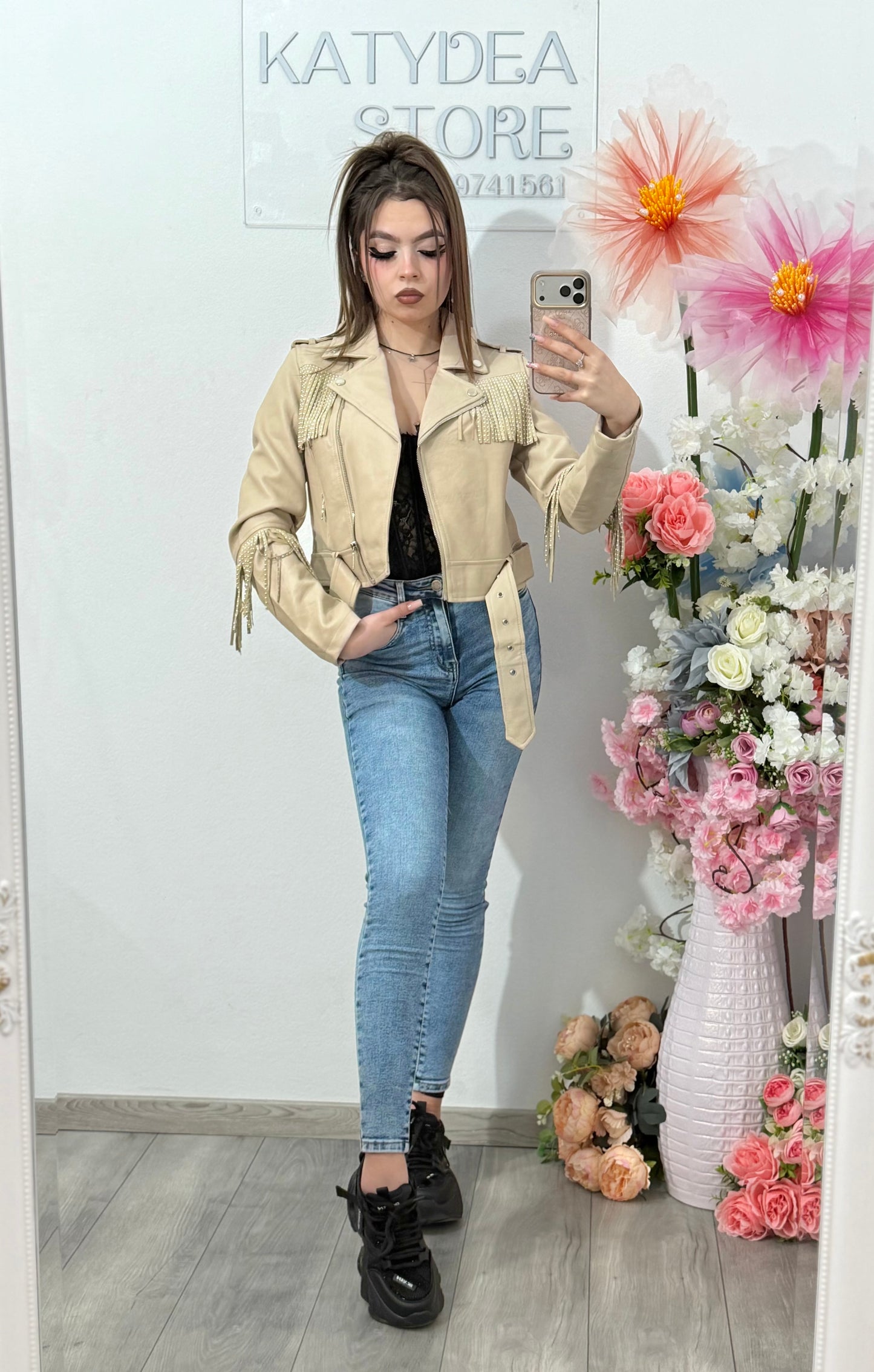 Geacă din imitație de piele cu franjuri bej MARA