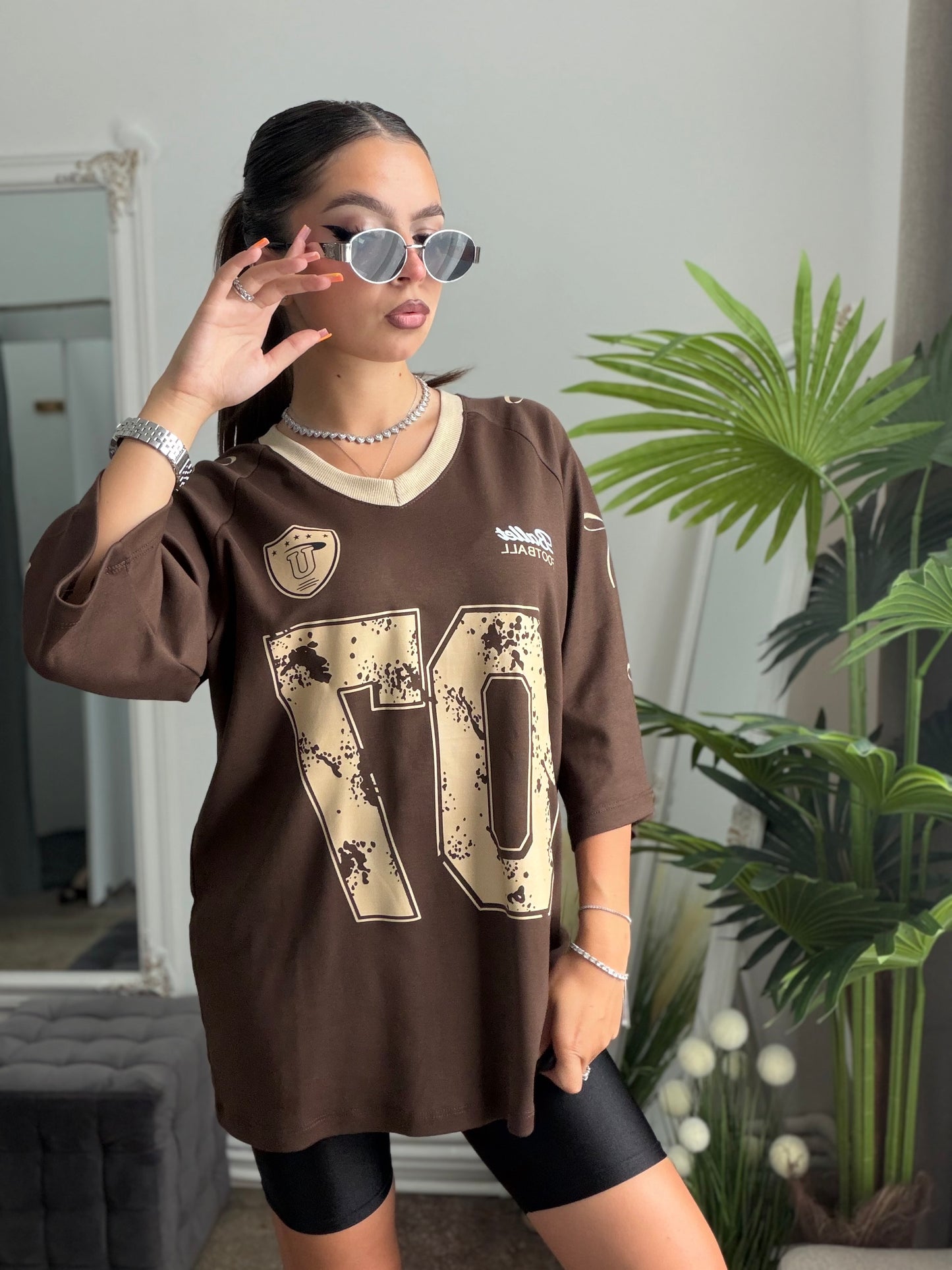 Tricou oversize maro LUCKY