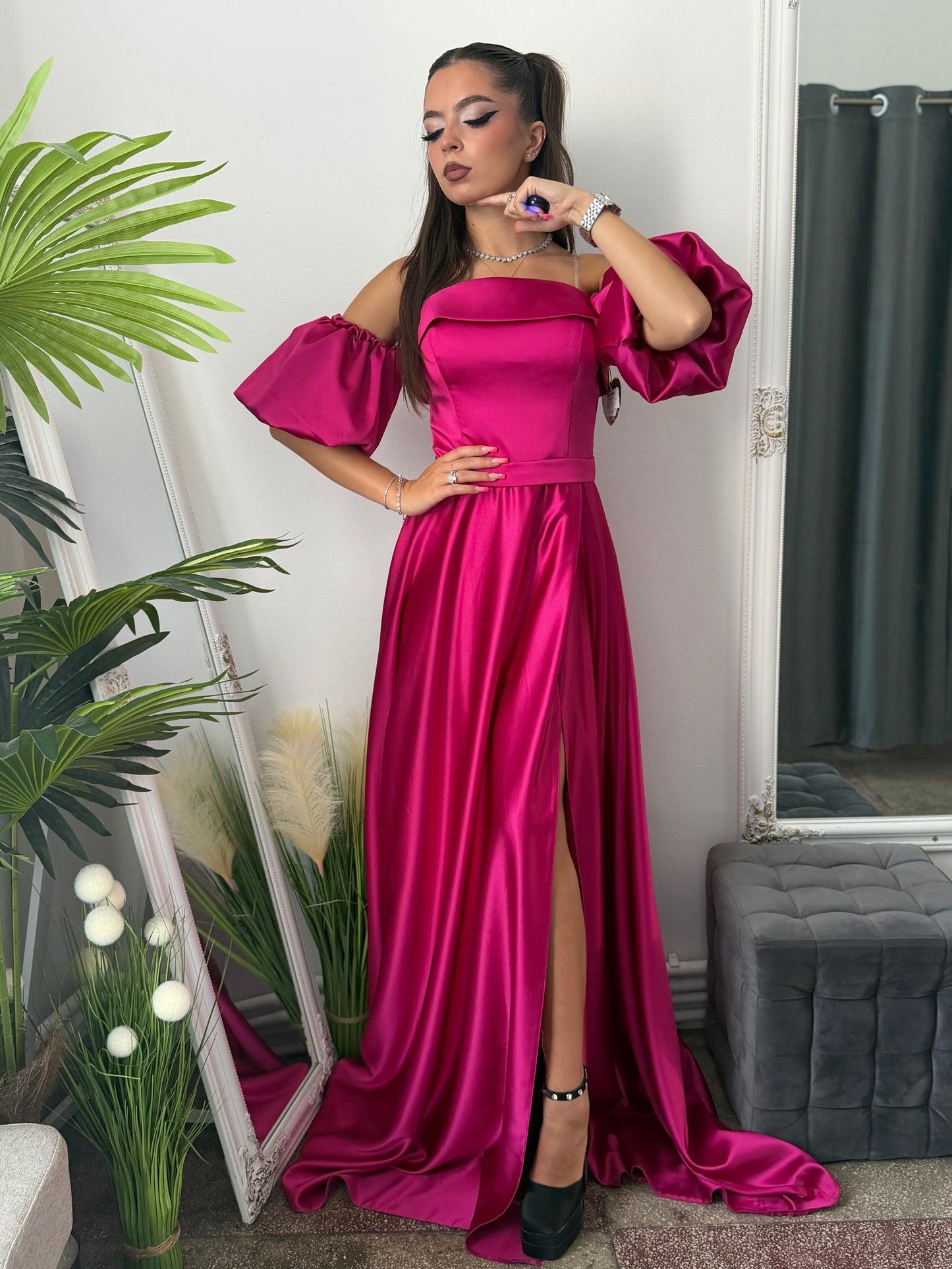 Rochie spectaculoasă fucsia CHIC
