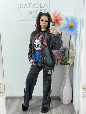 Pantaloni cu dungi și Miky KOREA