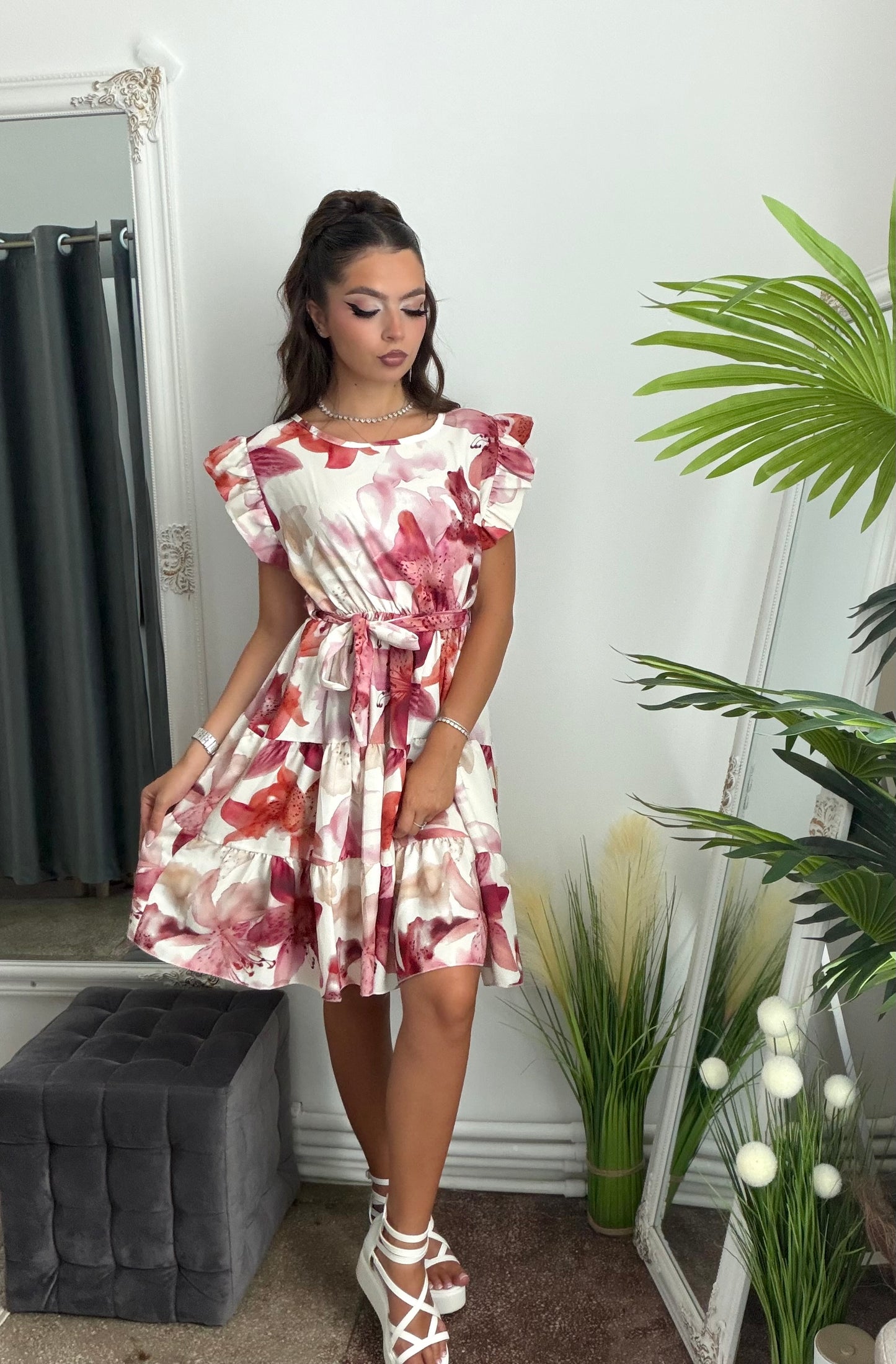 Rochie cu volanase roz ELSA