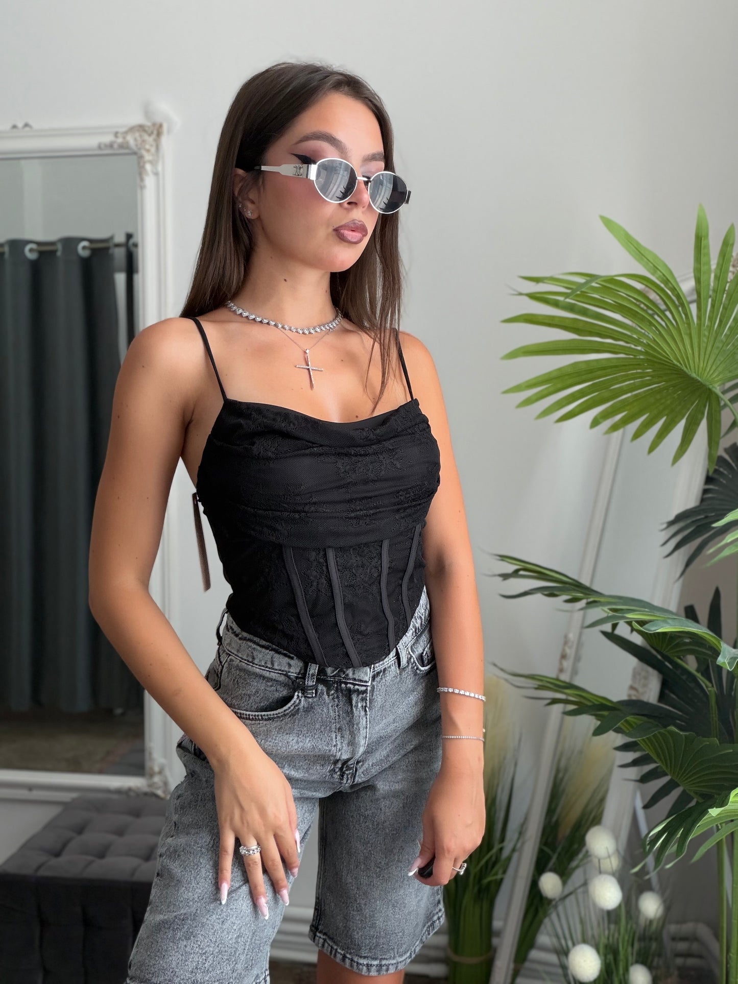 Top dantelat negru MARA