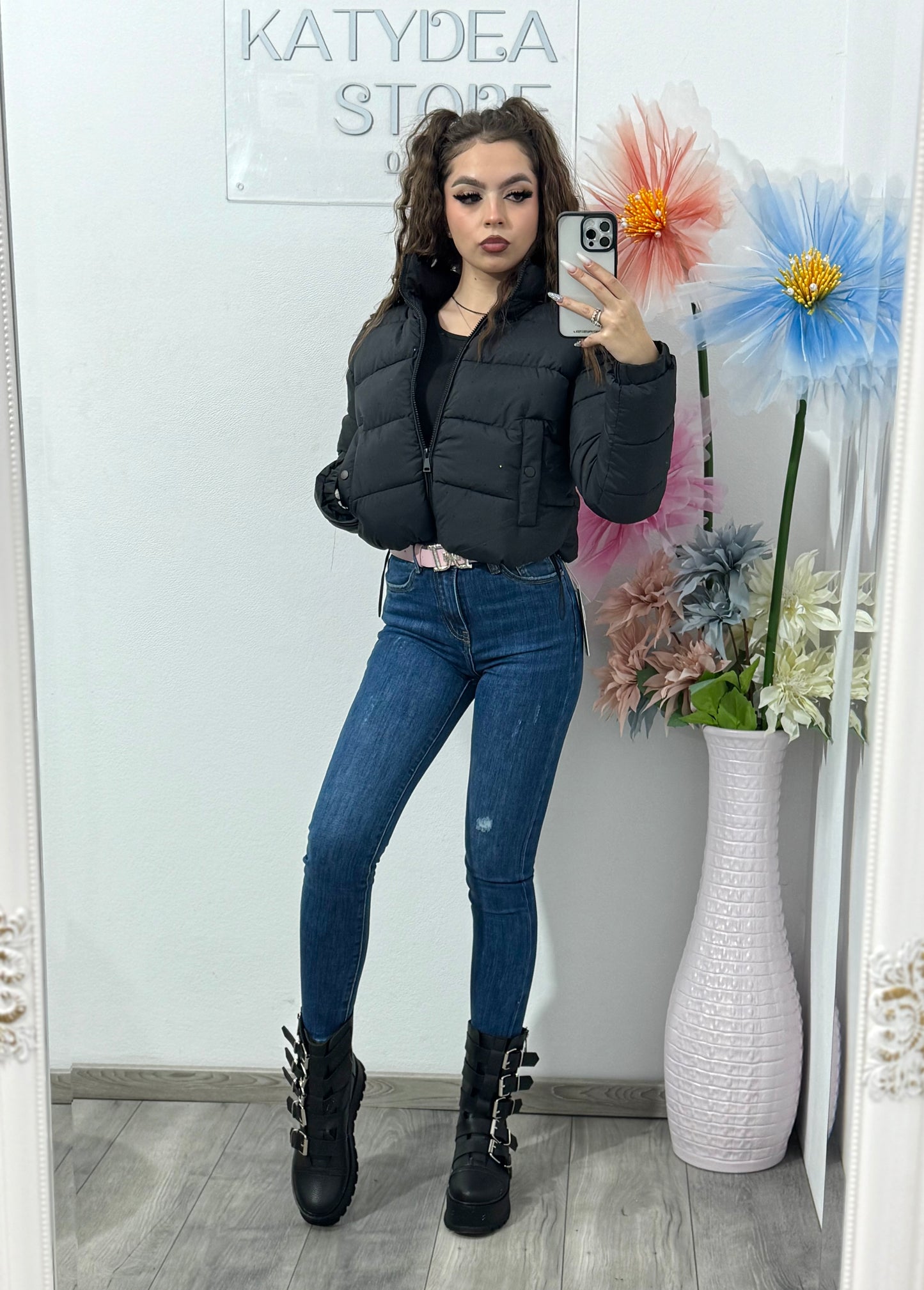 Geacă cu cristale negre ștanțate SORINA