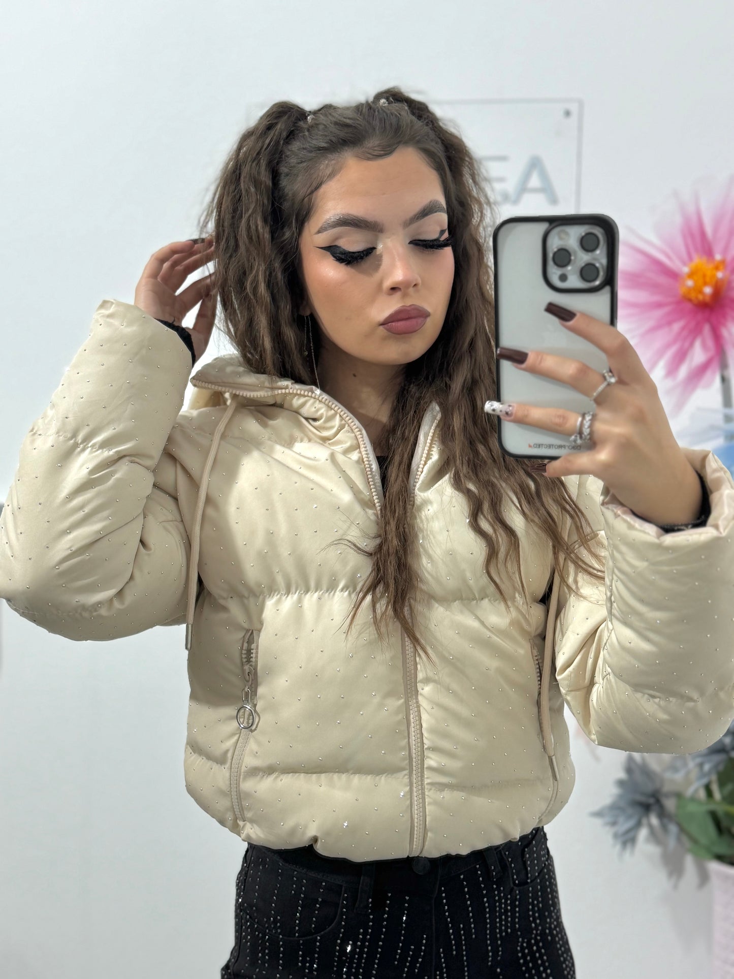 Geacă beige cu cristale ștanțate Tamarra