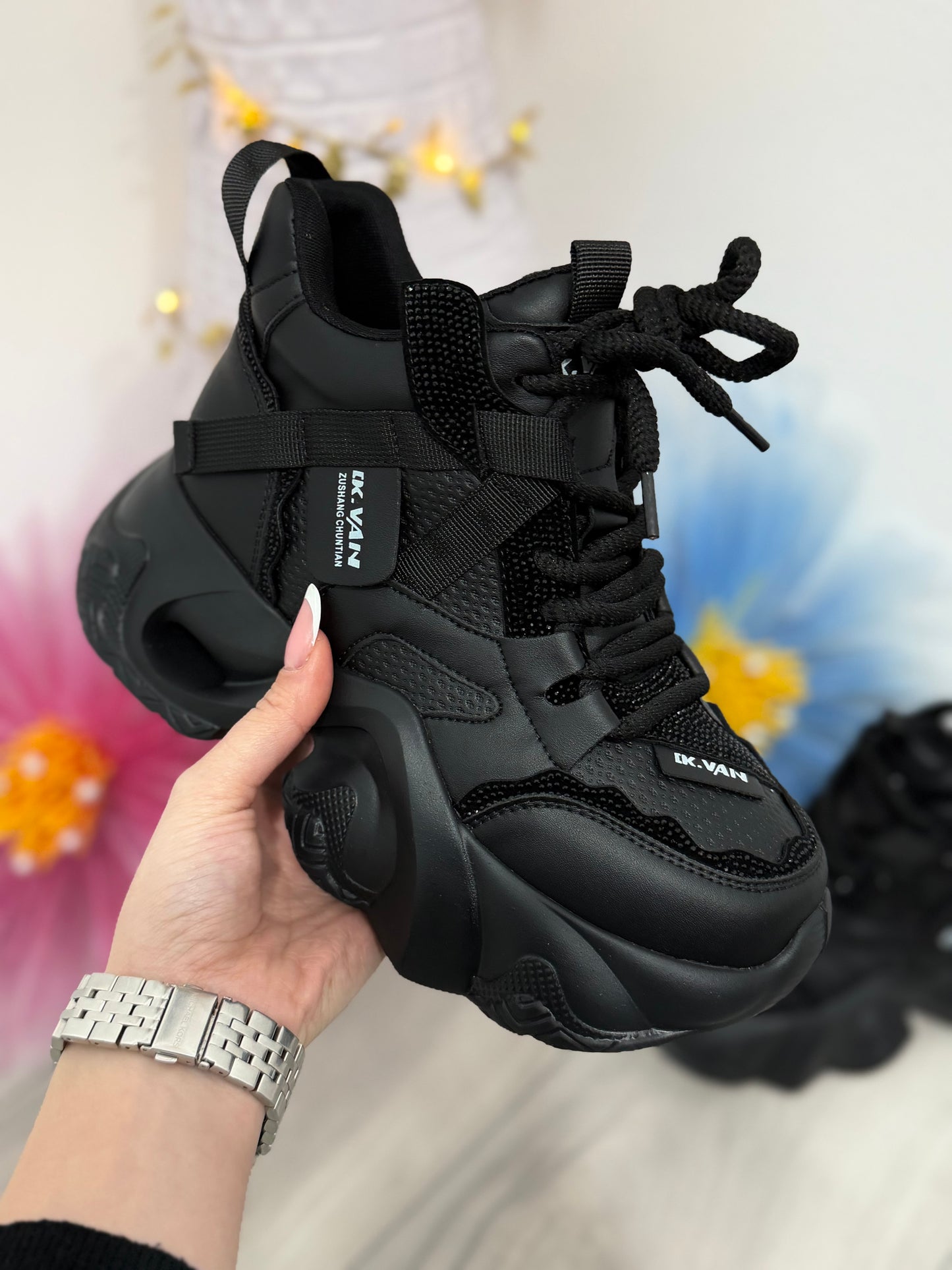 Adidași L.K VAN Black