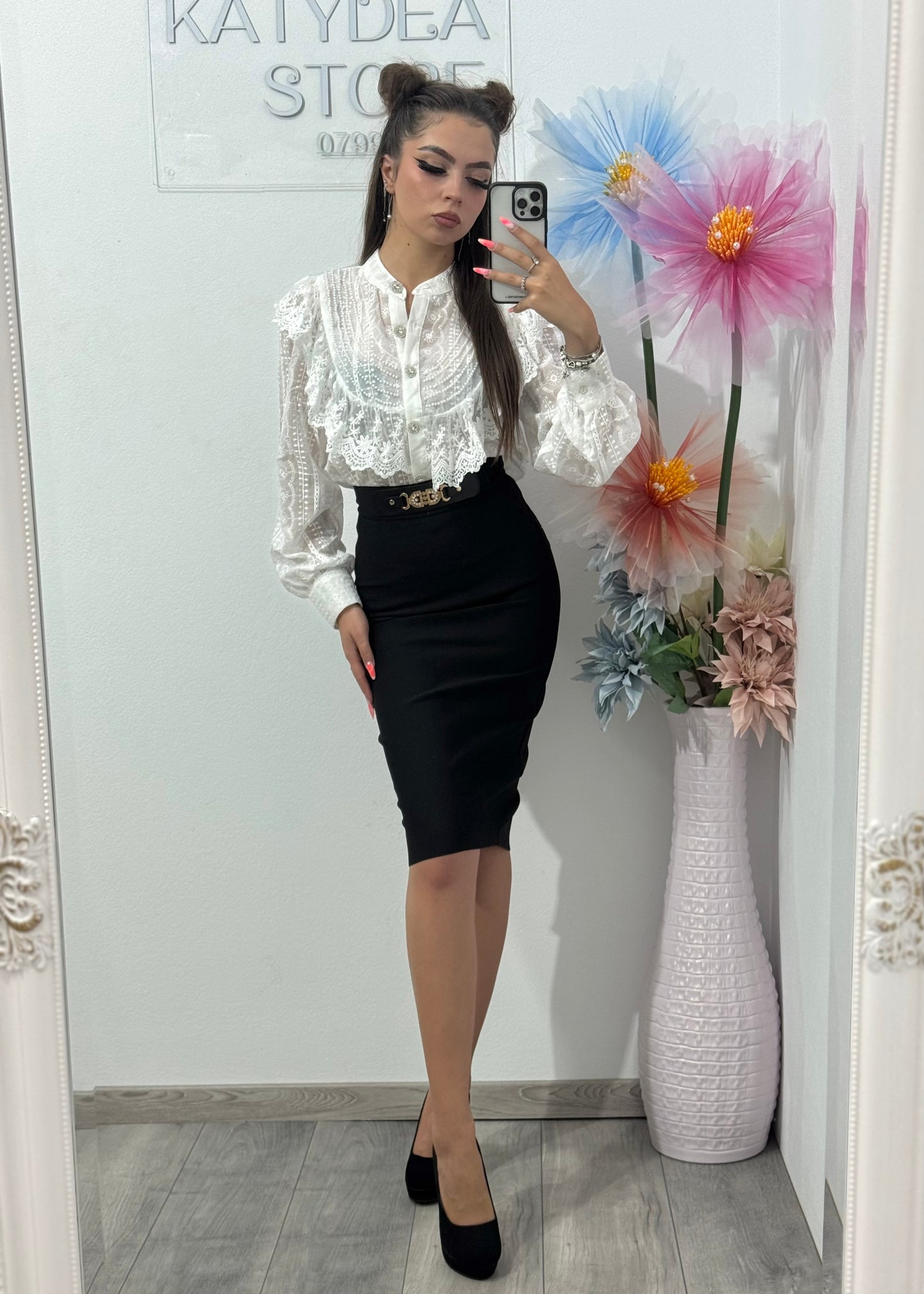Cămașă cu dantelă și perle albă Elena