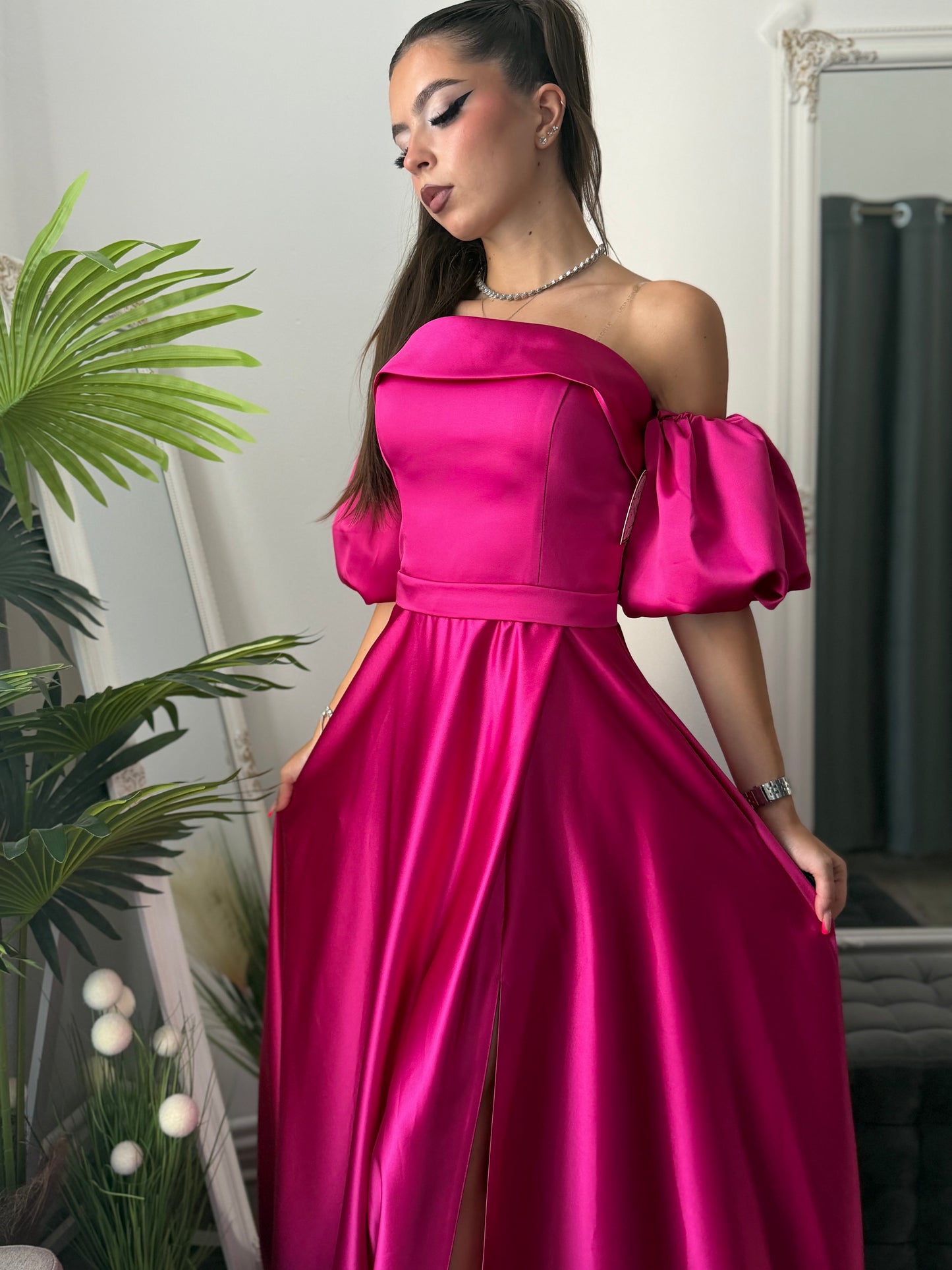 Rochie spectaculoasă fucsia CHIC