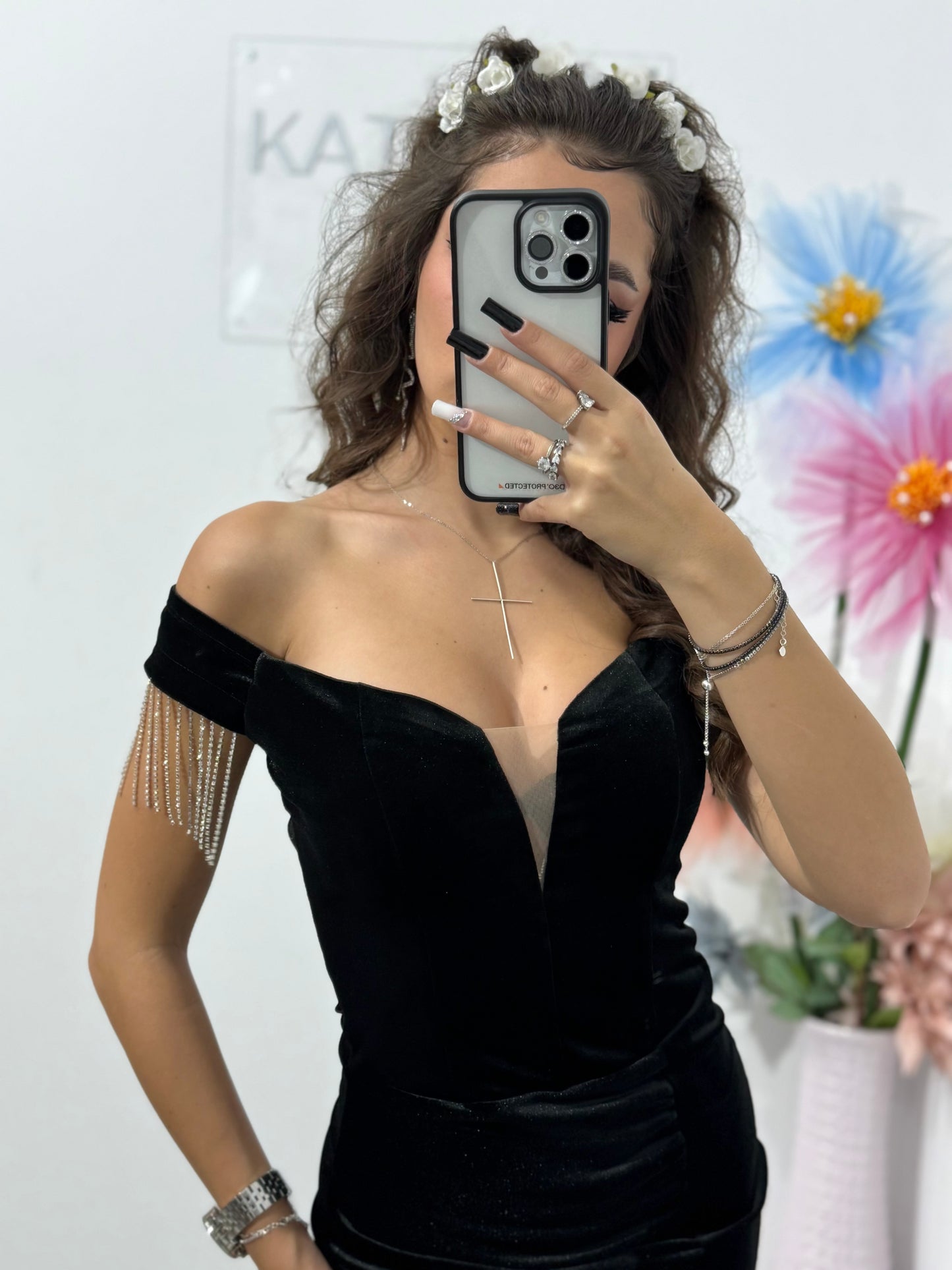 Rochie elegantă neagra din catifea, cu umeri goi și despicătură pe picior Lolita
