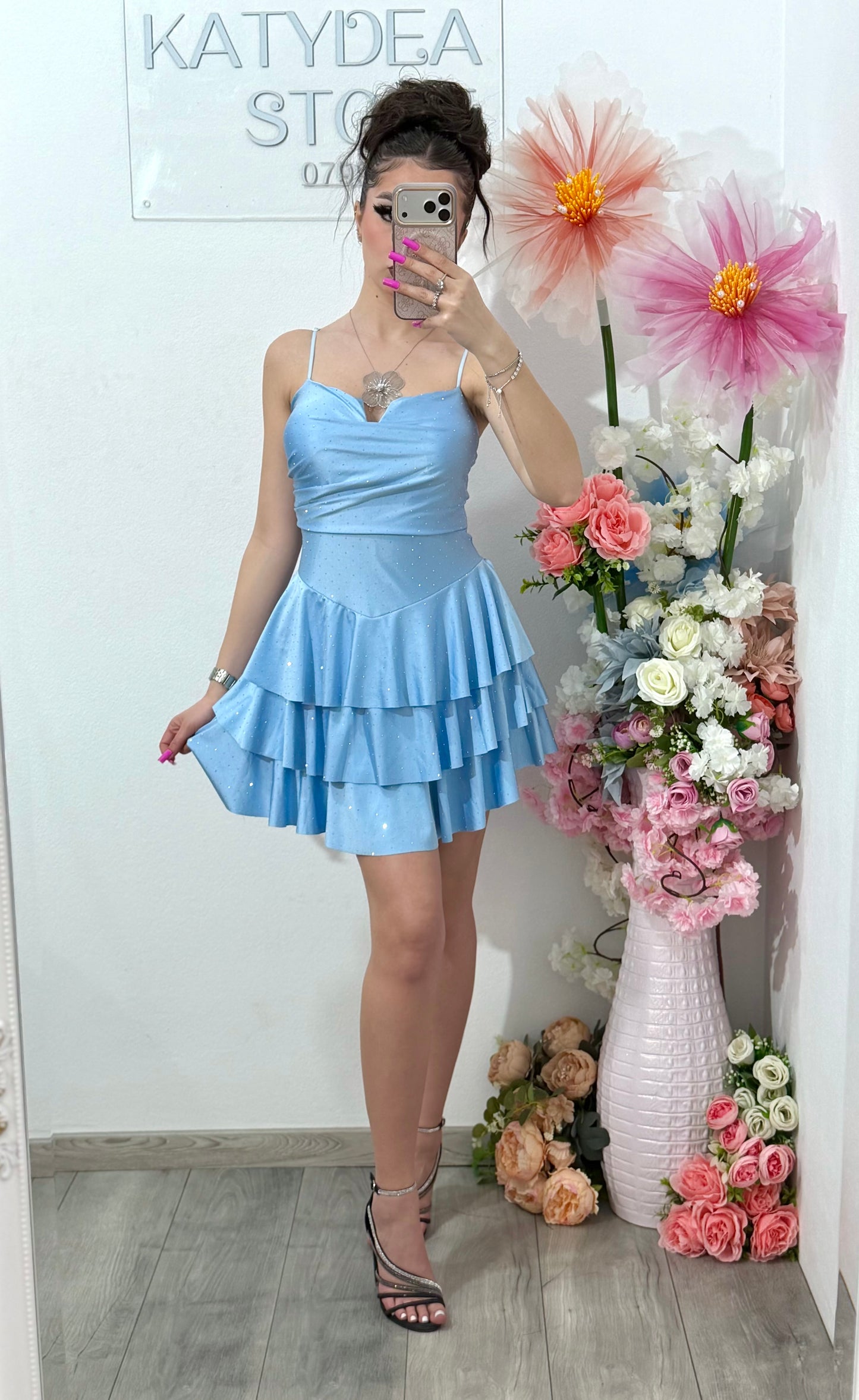 Rochie scurta babyblue cu cristale ștanțate ZONIA