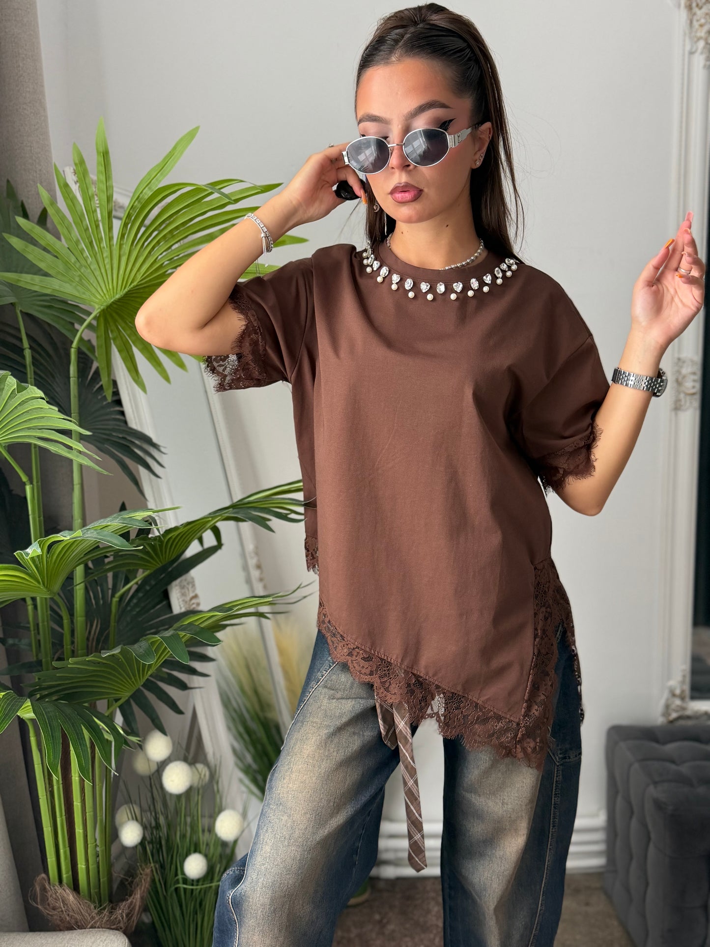 Tricou cu dantelă maro SARA