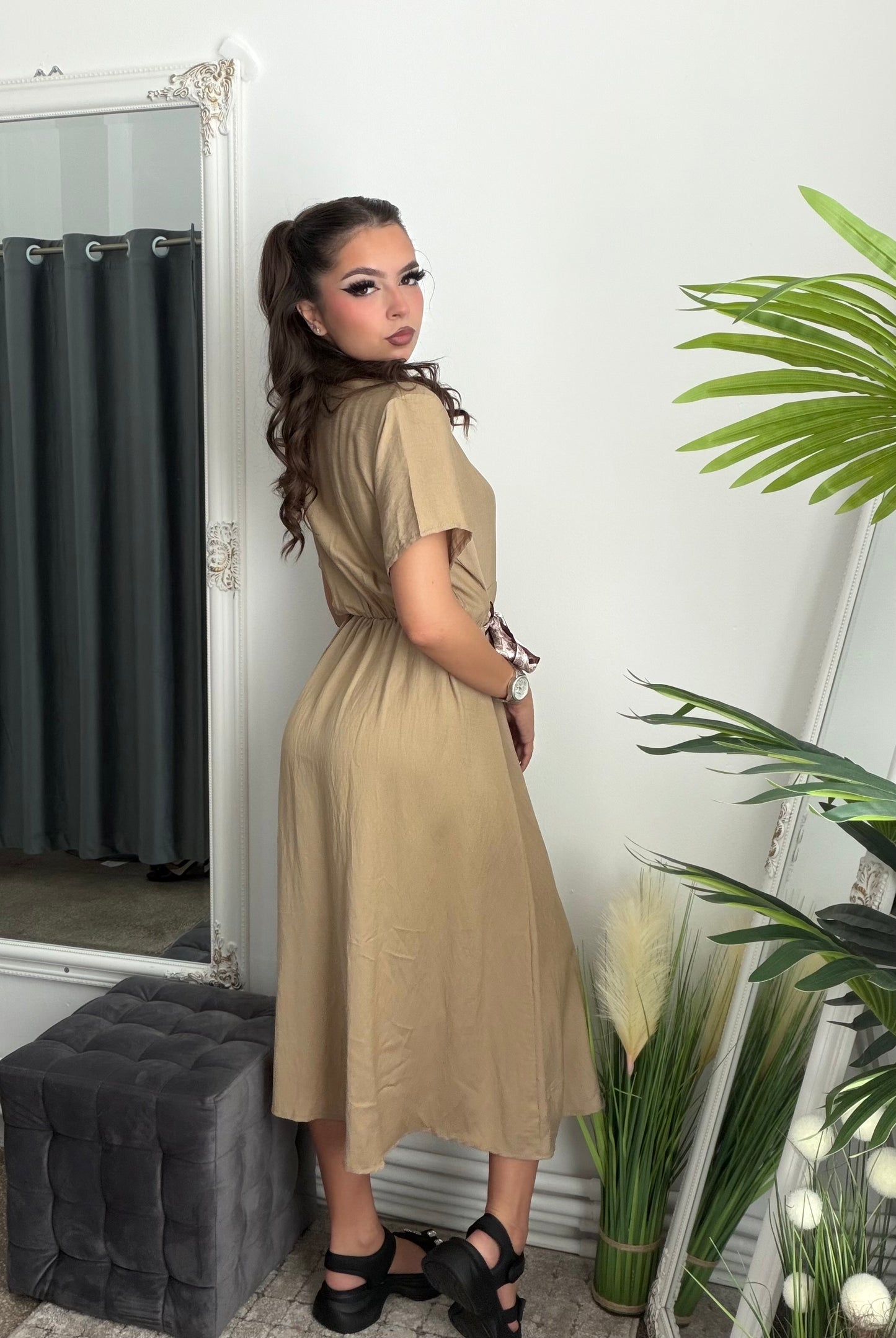 Rochie midi din în TONY bej
