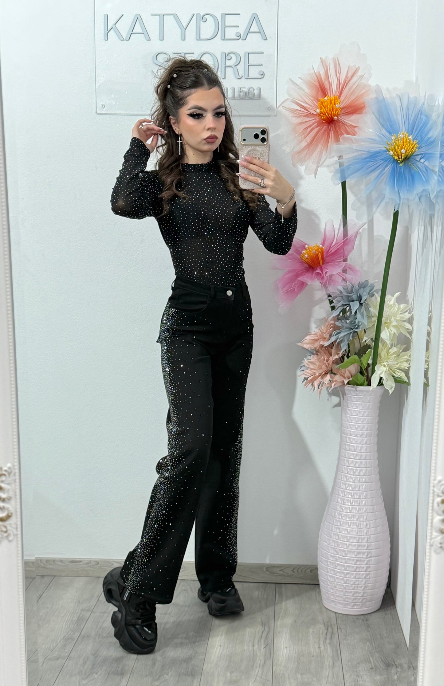 Jeans WideLeg negri cu cristale ștanțate ZYA