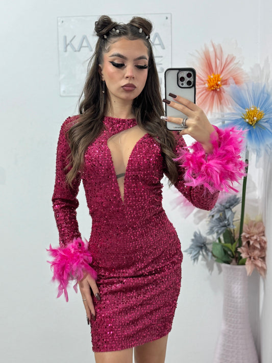 Rochie de seară scurtă cu pene și paiete – eleganță și rafinament FUCSIA