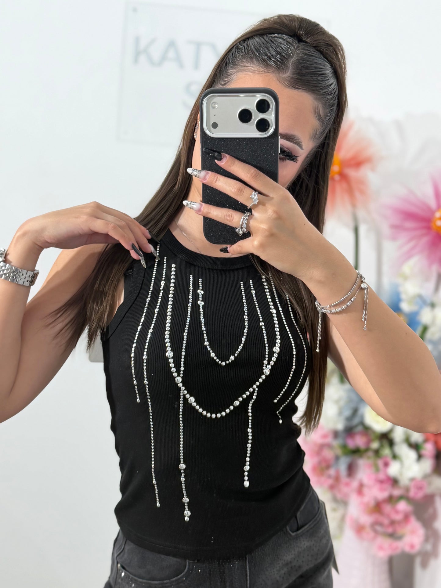 Top negru accesorizat PAULA